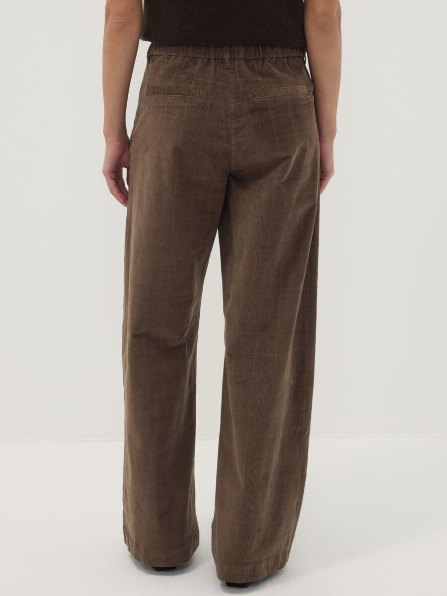 Brown wide-leg stretch cotton trousers_3