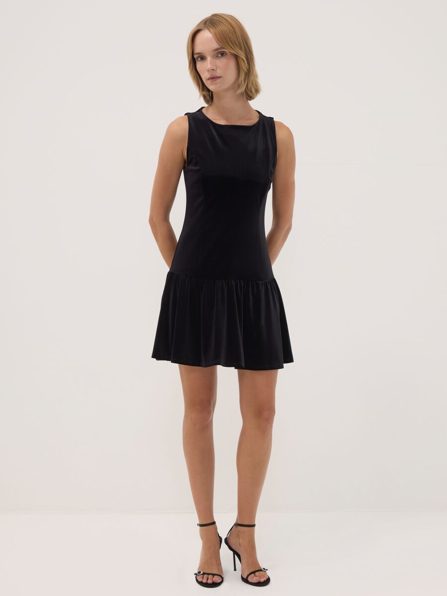 Black crew-neck stretch fabric dress_0