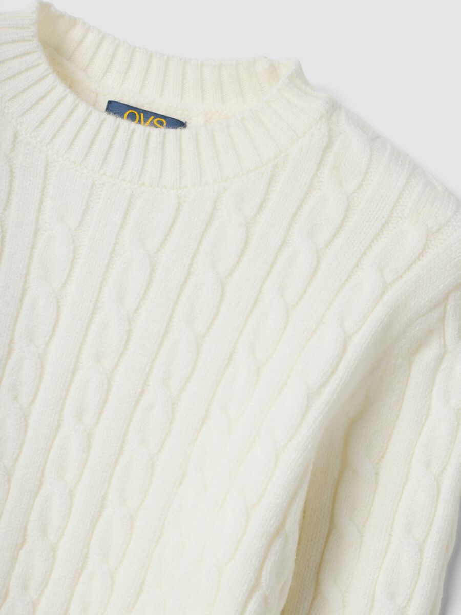 White cable-knit crew-neck jumper, regular fit_2