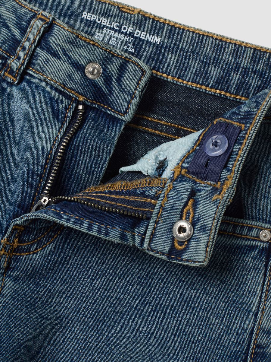 Light blue stretch cotton straight-fit jeans_3