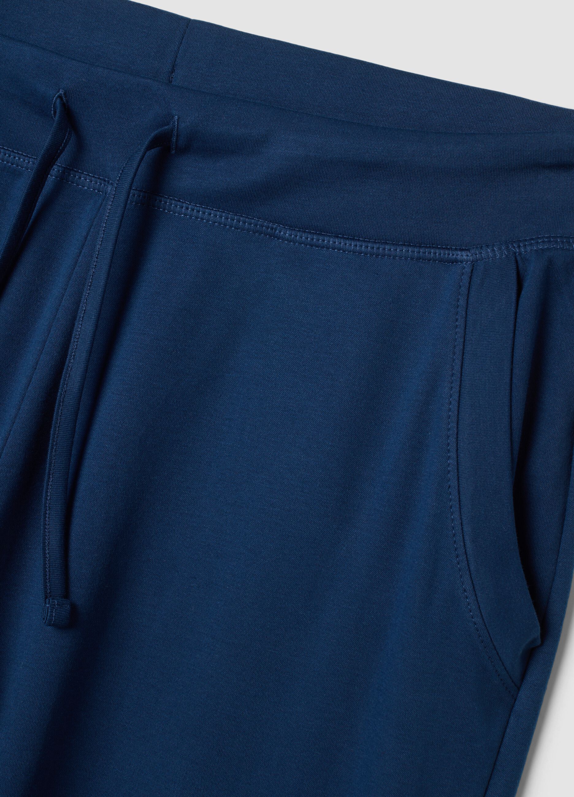 Pigiama blu navy in puro cotone organico con girocollo