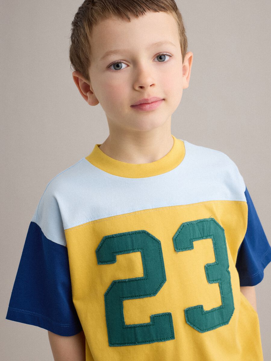 Multicolour pure cotton children's t-shirt regular fit with number 23_2
