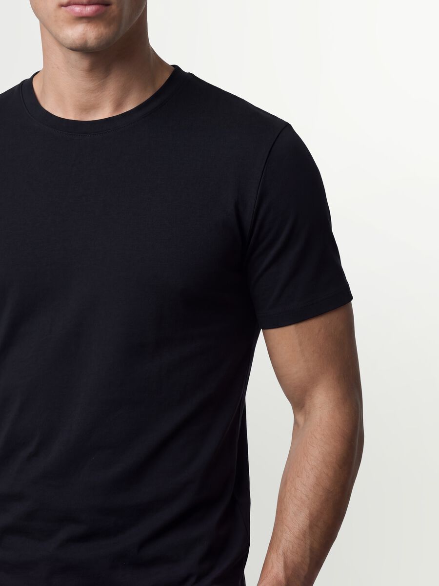 Black organic cotton slim-fit short-sleeve T-shirt_2