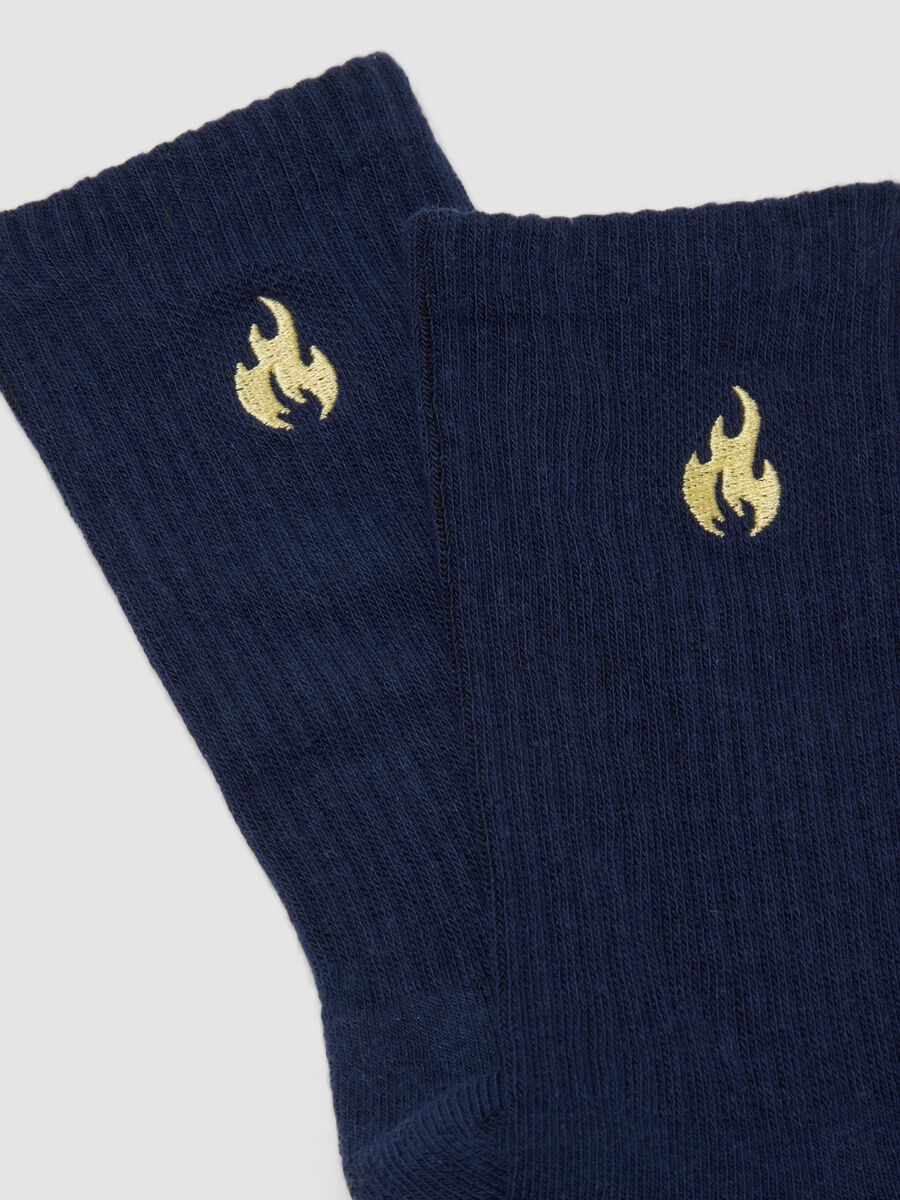 Blue stretch-cotton sports socks with embroidered logo_1