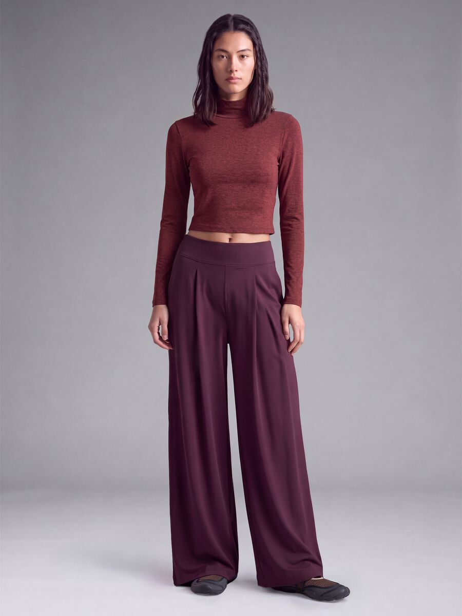 Red cropped stretch top with high neck, Easy Dry fabric &ndash; ALTAVIA STUDIO_1