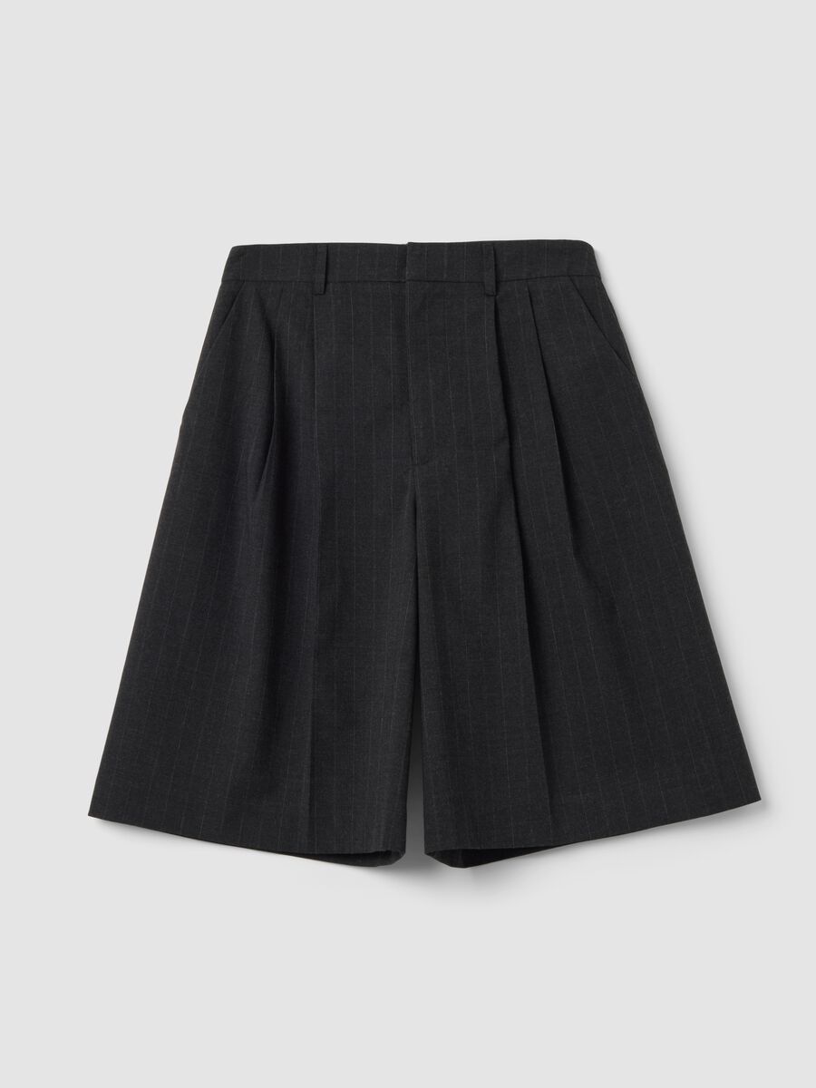 Grey wide-leg stretch viscose Bermuda shorts_4
