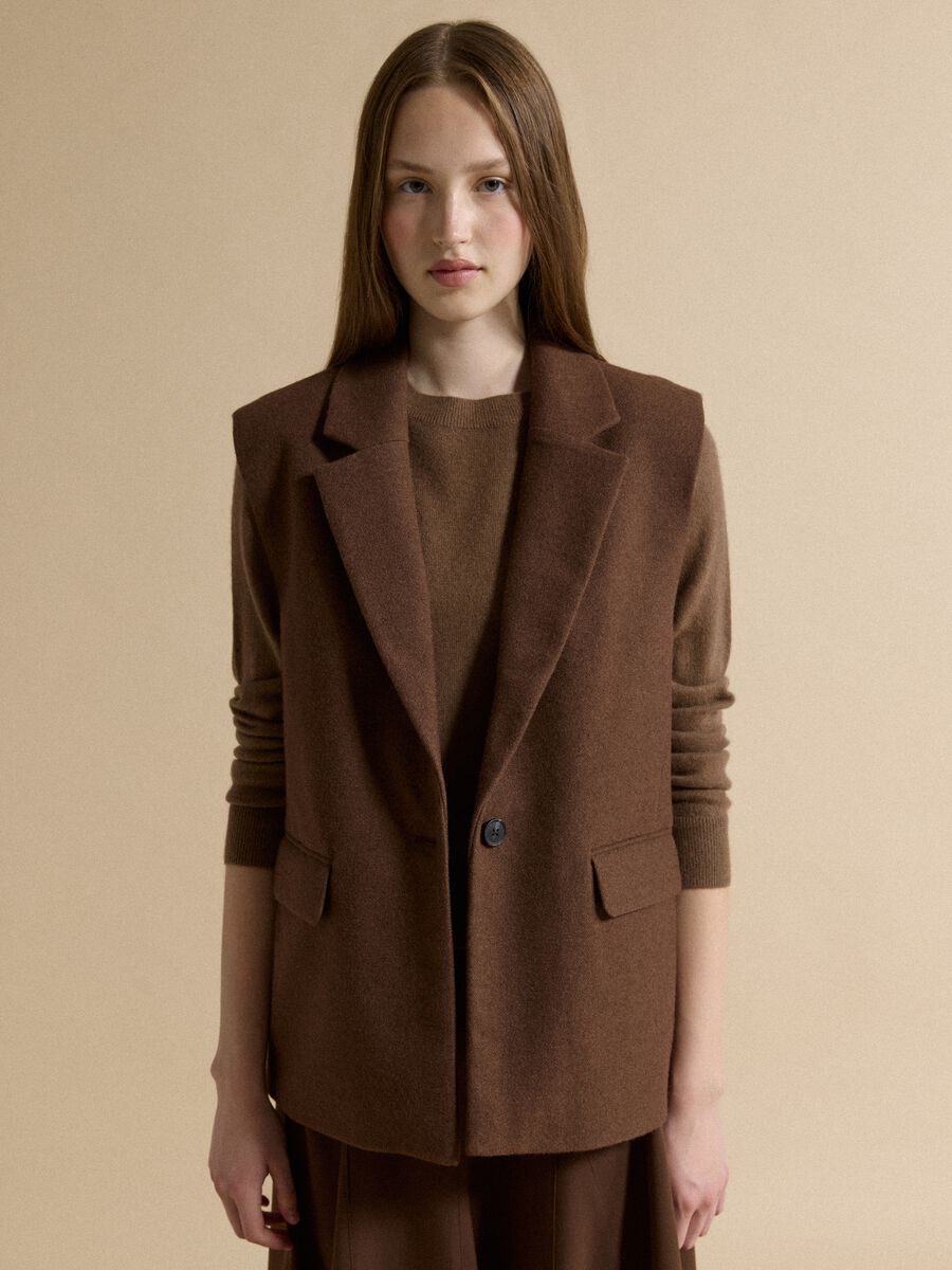 Brown viscose-blend waistcoat with classic lapels_0