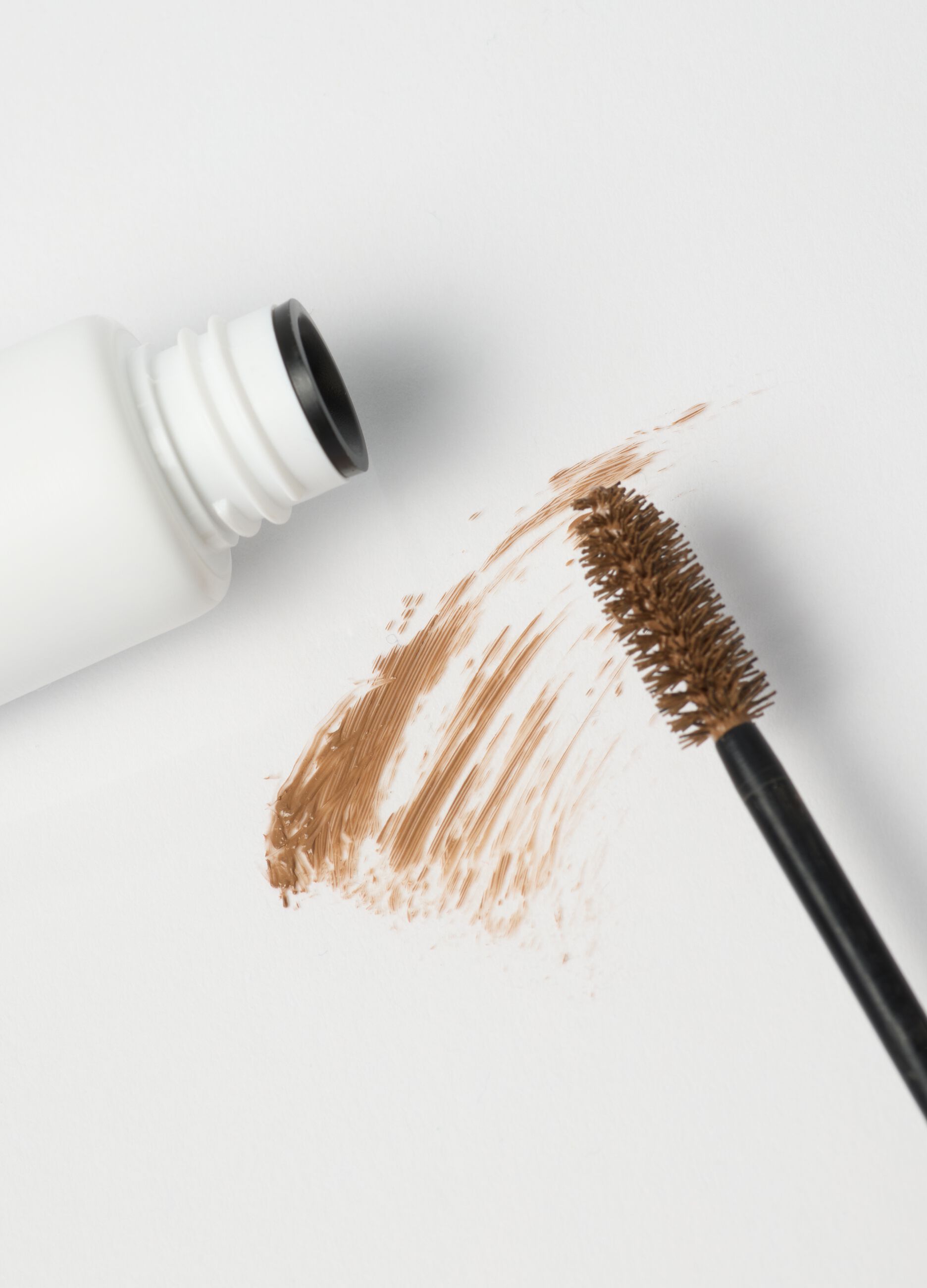 جل الحواجب ROM&ND HAN ALL BROW CARA 02 MILD WOODY EYEBROW GEL - مكياج كوري