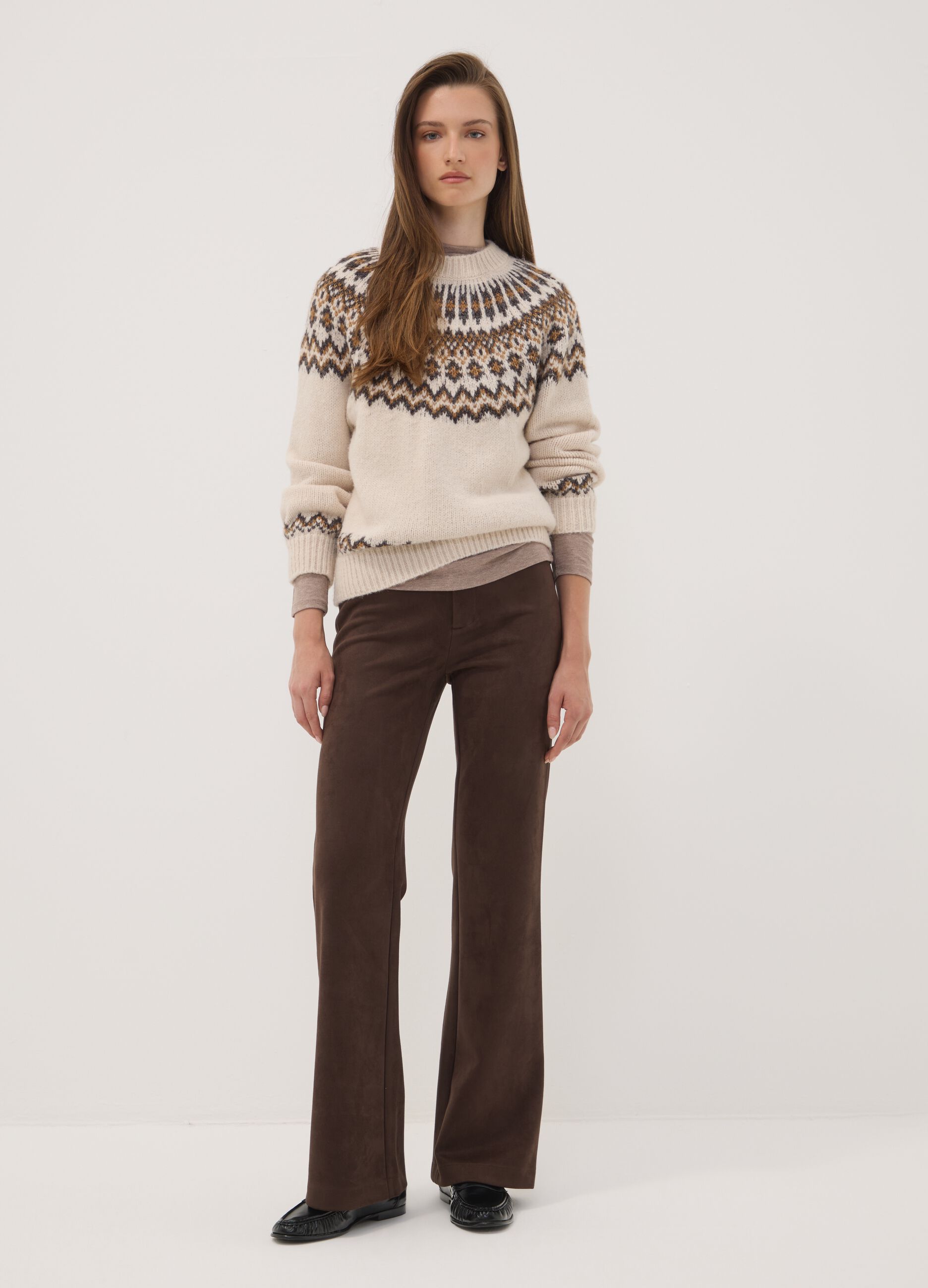 Maglione beige jacquard con Collo rialzato