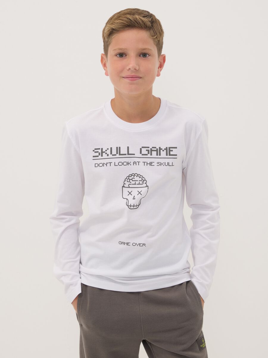 White pure organic cotton crew-neck T-shirt with skull print for boys_1
