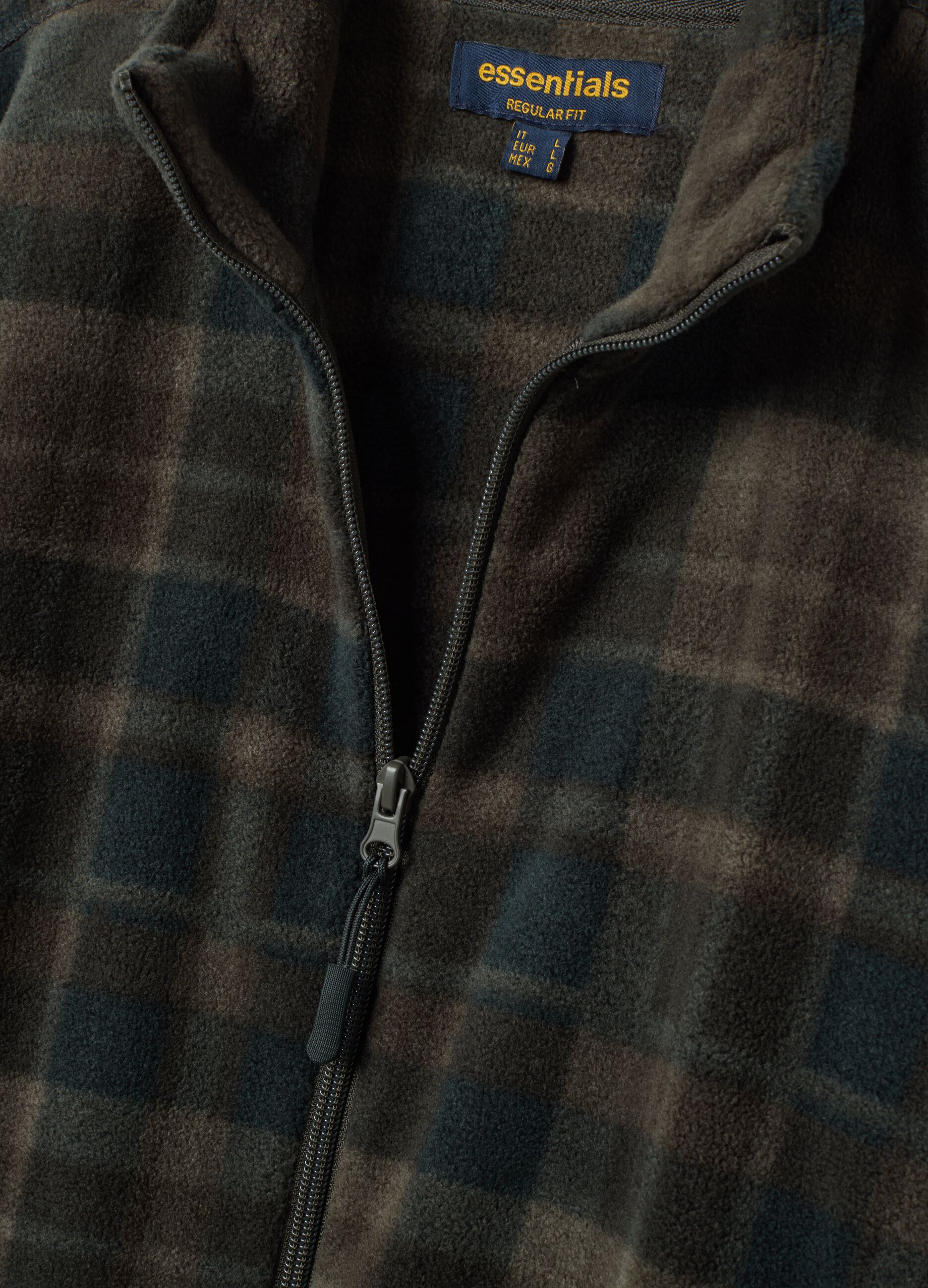 Green checked fleece sweatshirt with regular-fit collar