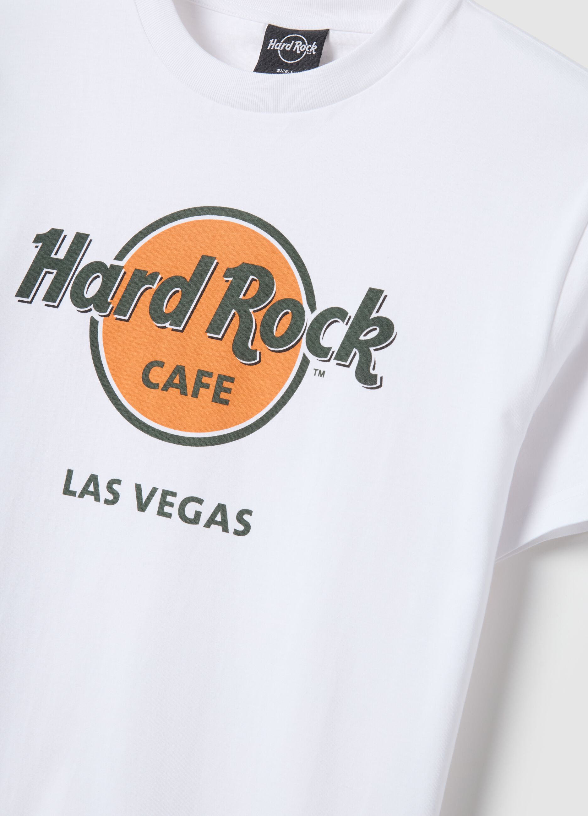 White pure cotton regular fit t-shirt with Hard Rock Cafe logo