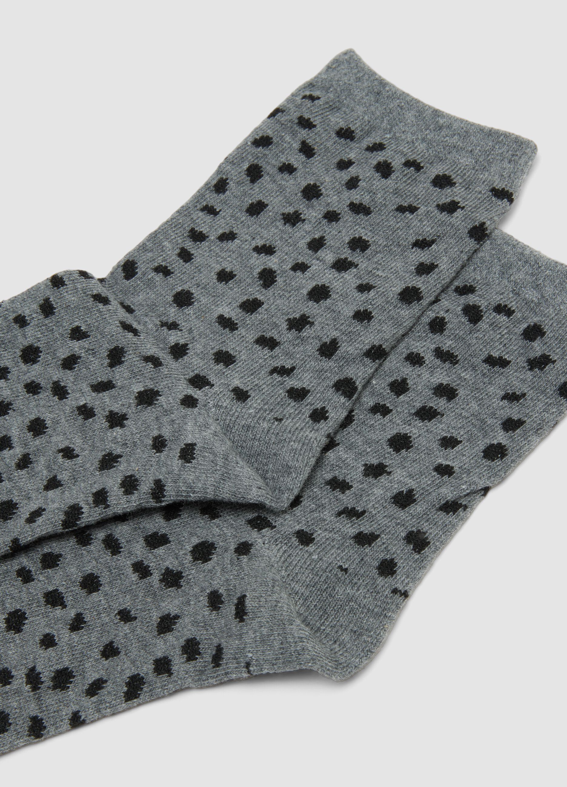 2-pack of grey and black organic cotton-blend socks