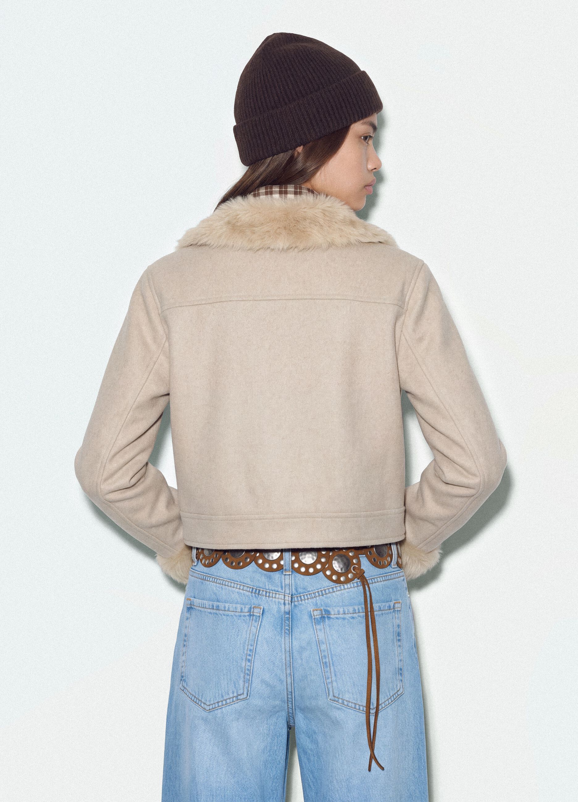 Giacca beige con zip e colletto a contrasto regular fit