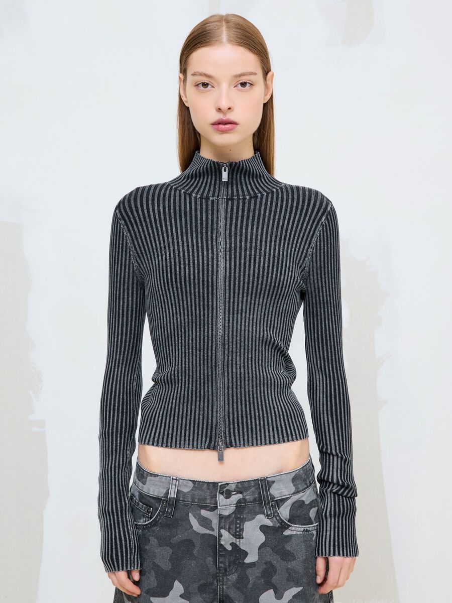 Full-Zip Ribbed Knit in Vintage Grey_3