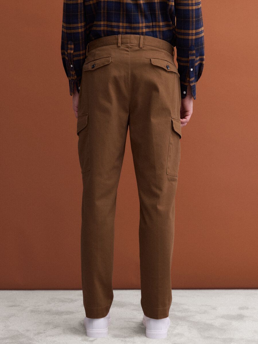 Brown comfort-fit stretch cotton twill cargo trousers_3