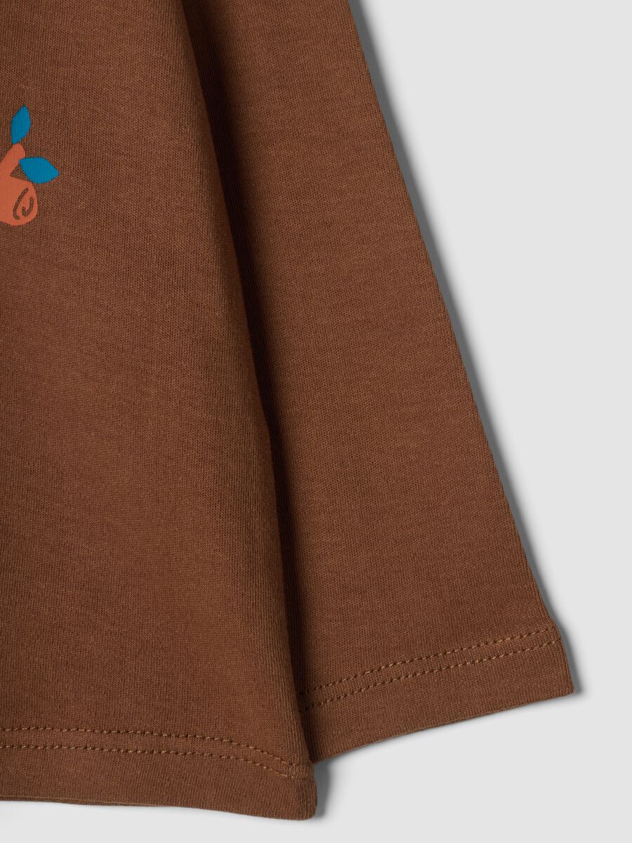 Dark brown organic cotton roll-neck jumper_3