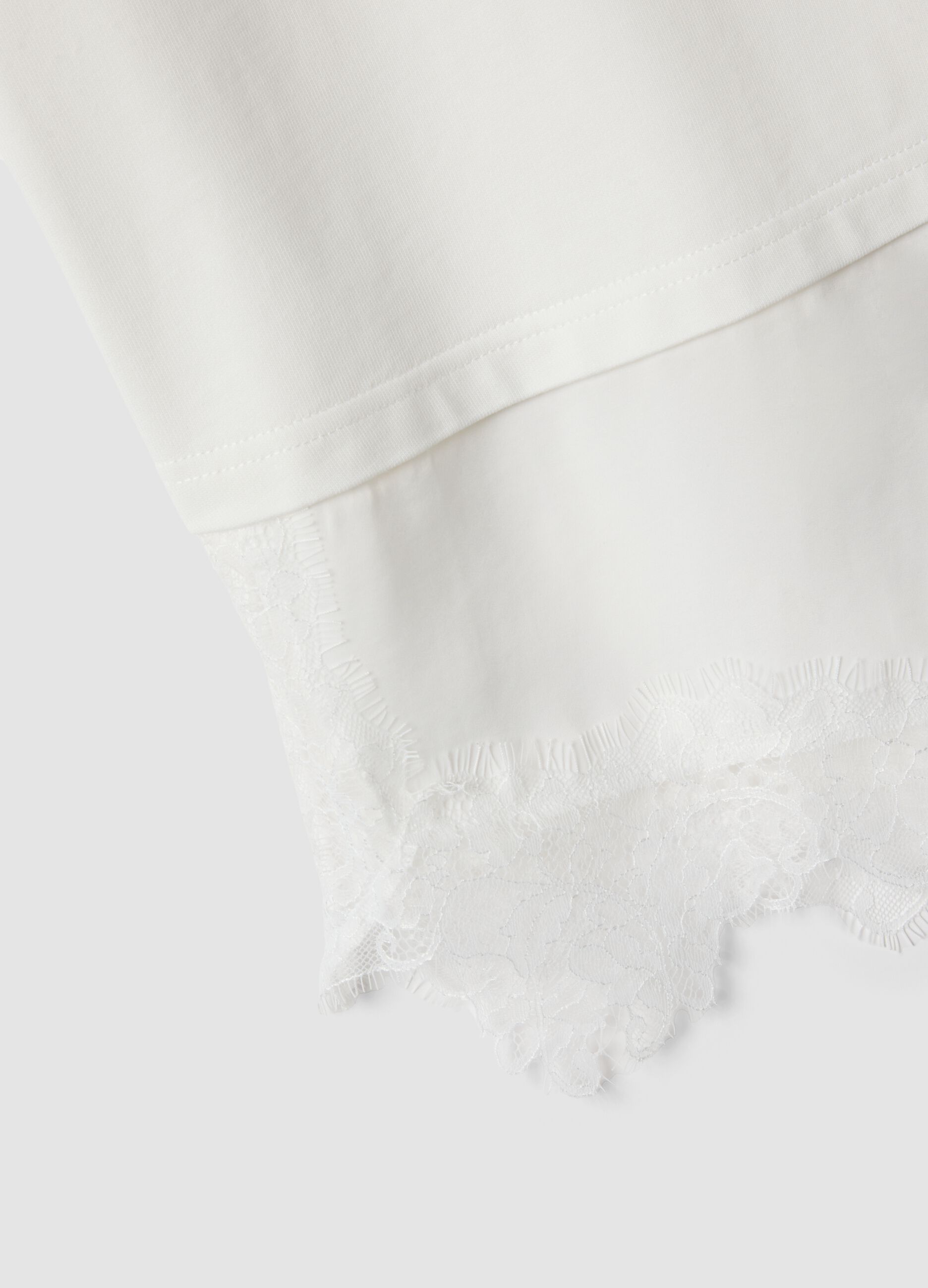 White pure cotton T-shirt with lace insert, relaxed fit