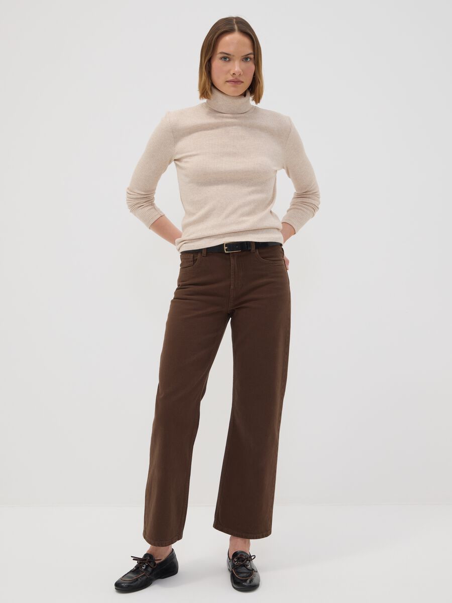 Maglia beige in misto viscosa a coste con girocollo_1