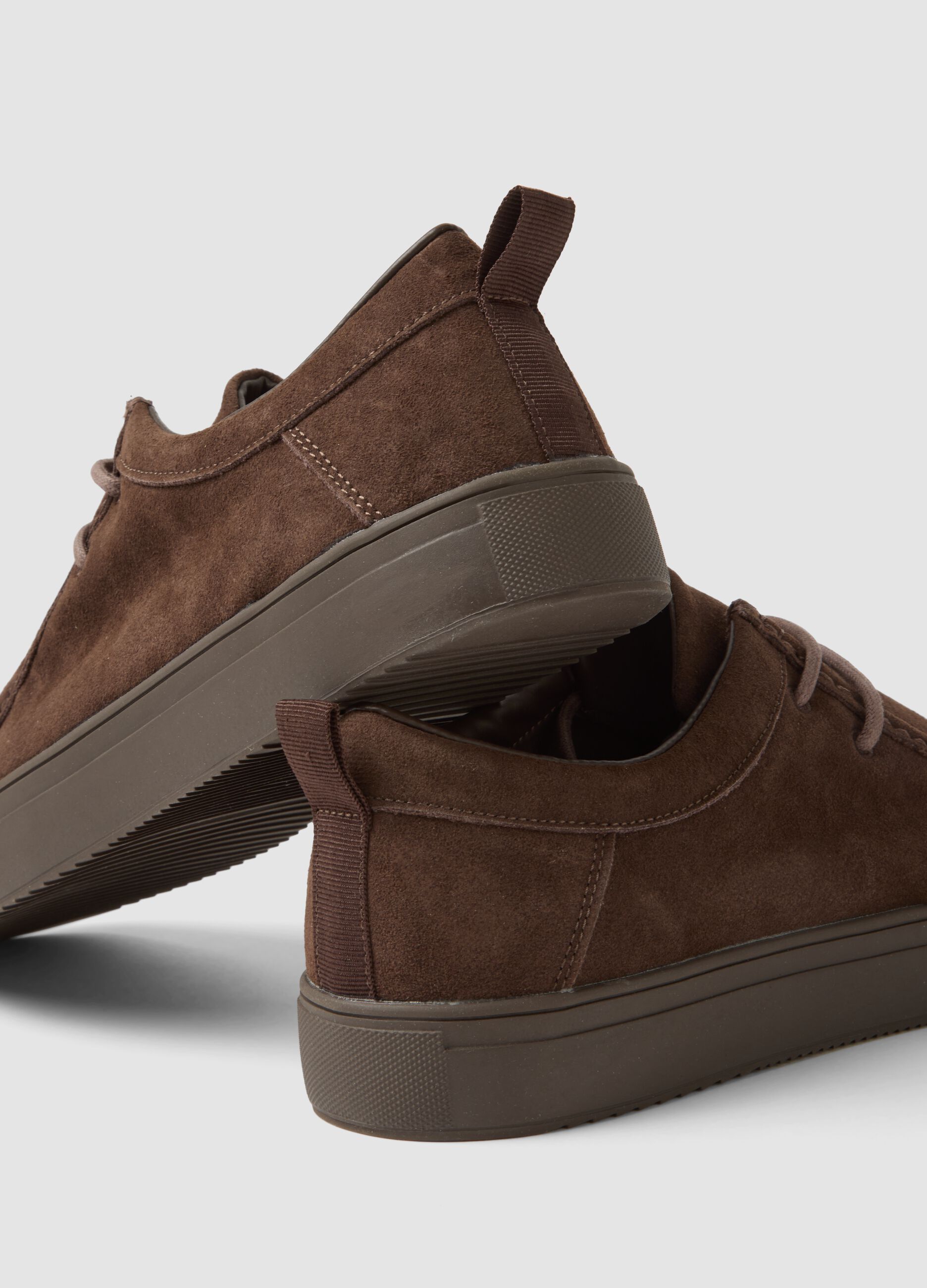 Classic brown genuine leather lace-up shoes