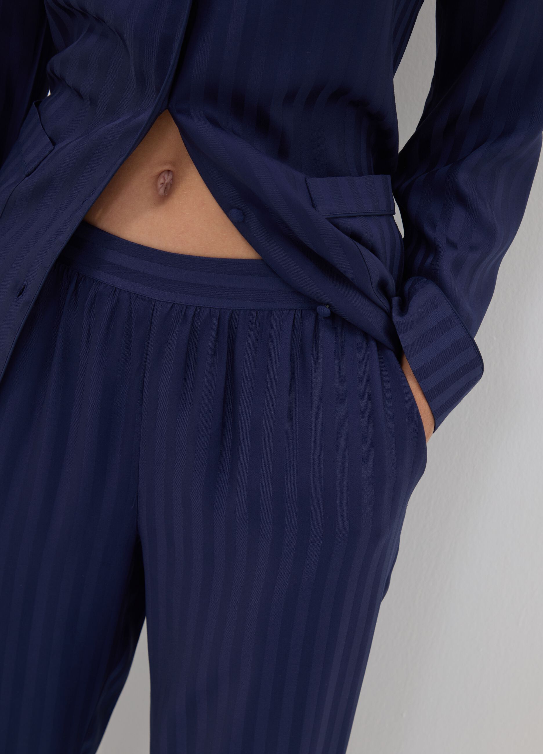 Blue pure viscose pyjama set with V-neck