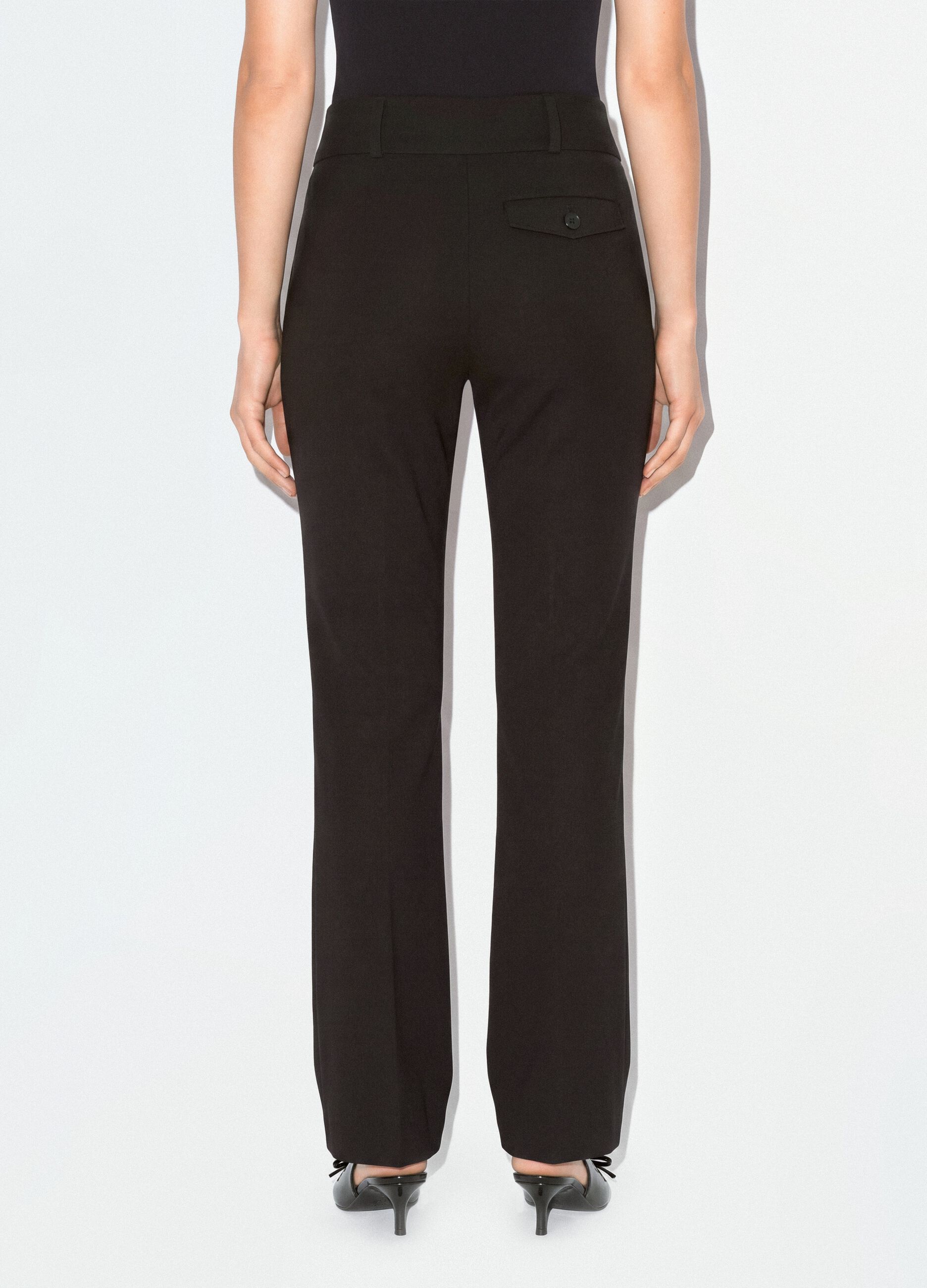 Pantaloni neri flare in viscosa elasticizzata