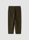 Pantaloni chino verdi in puro cotone a costine_2