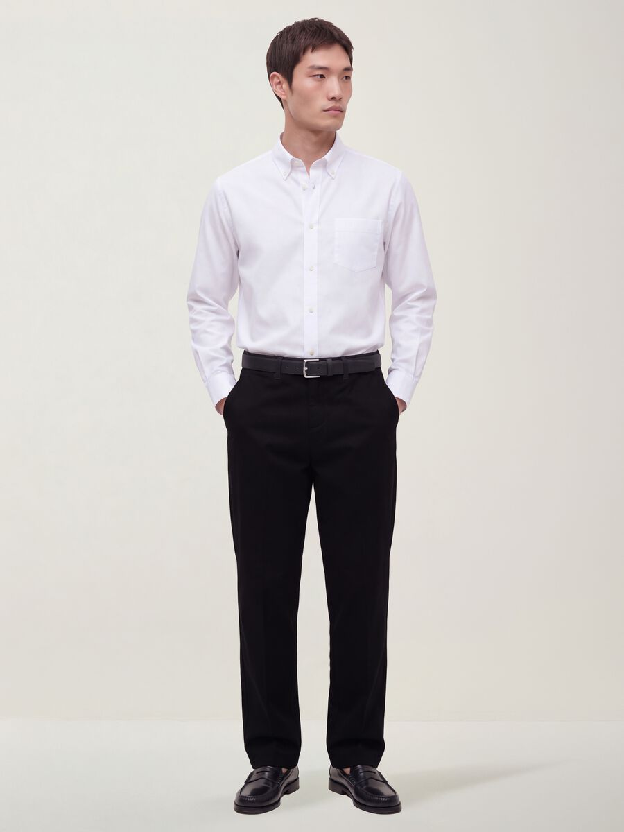 Black pure cotton regular-fit chino trousers_0