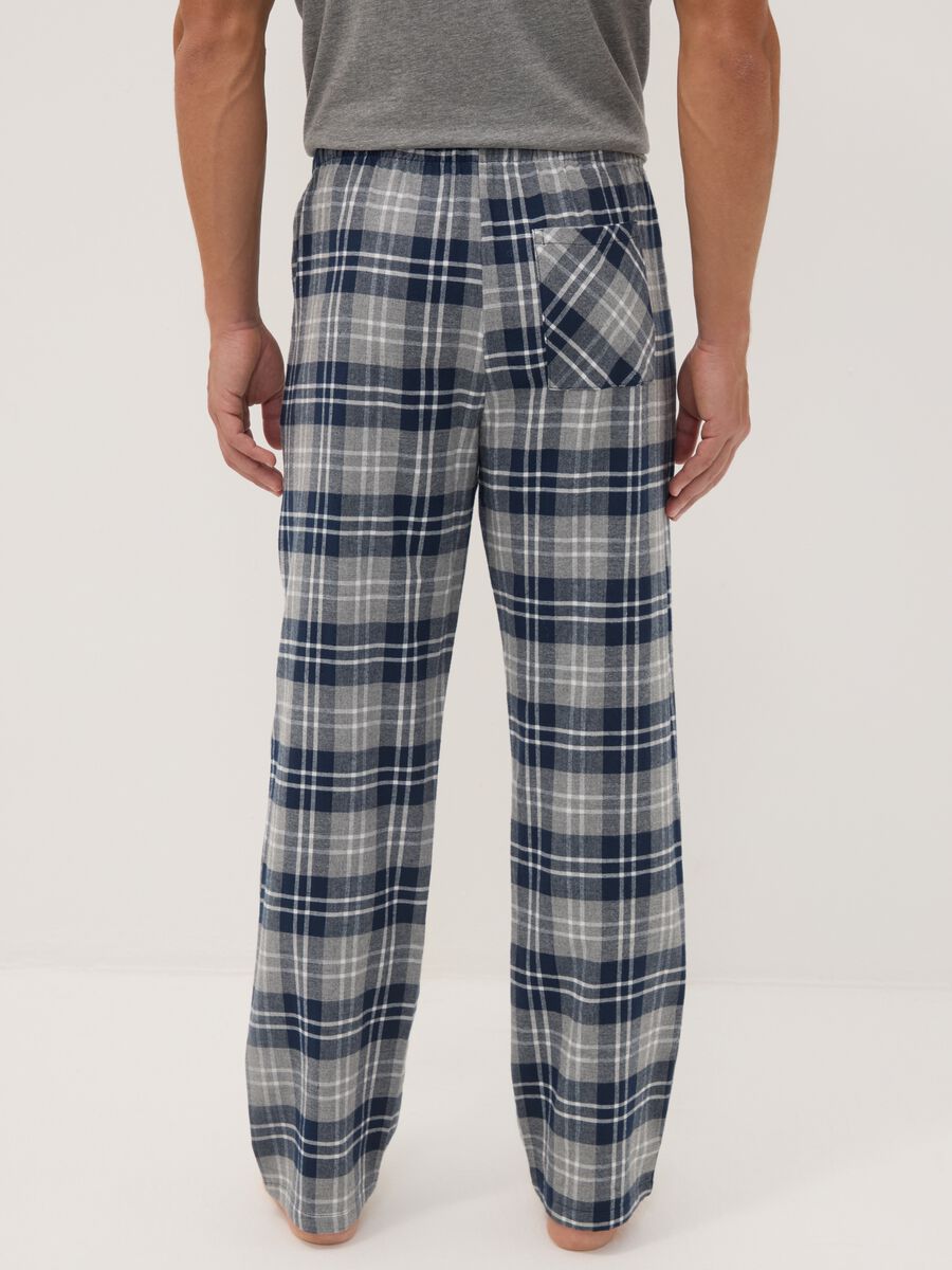 Blue and grey checked organic cotton flannel pyjama trousers_2