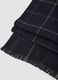 Sciarpa blu navy a quadri con frange_2
