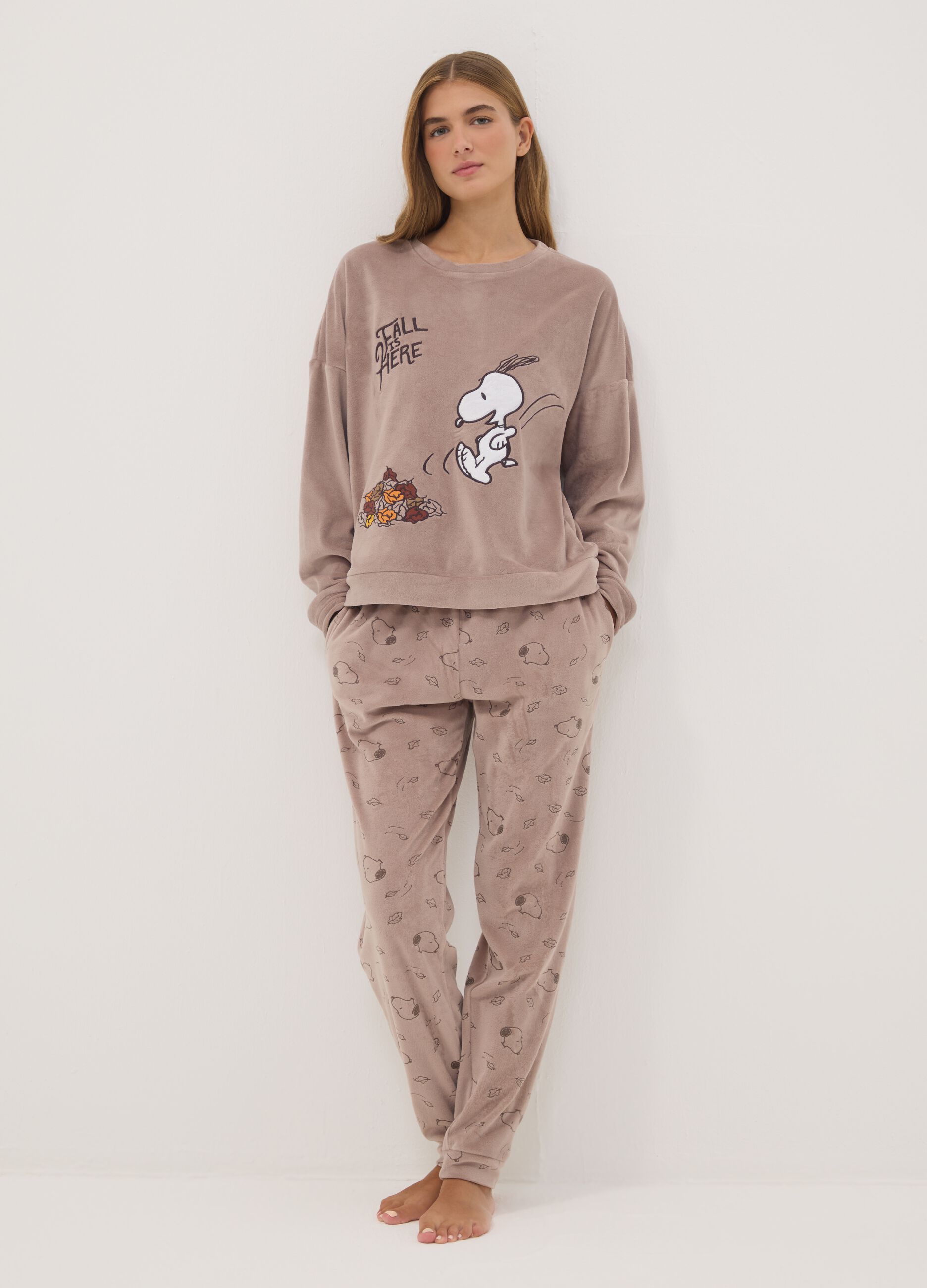 Pigiama marrone girocollo regular fit con stampa Snoopy