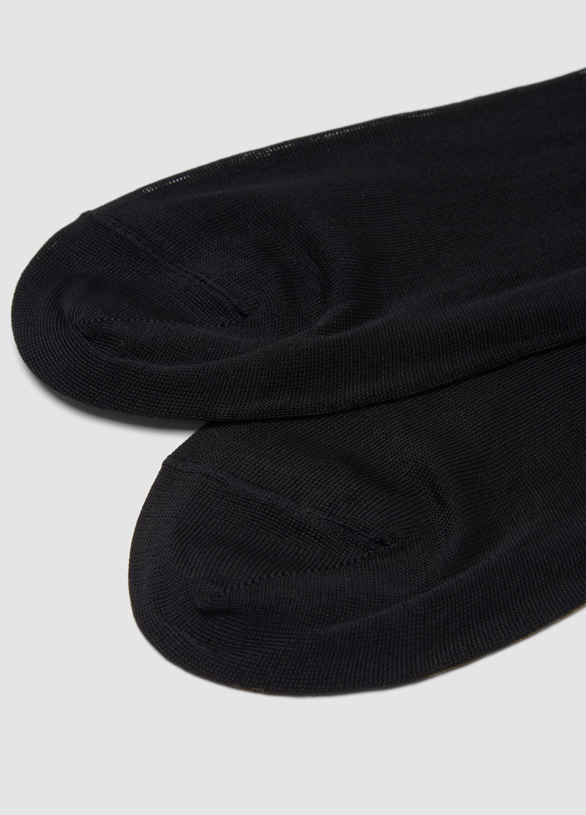 Black knee-high socks in pure cotton