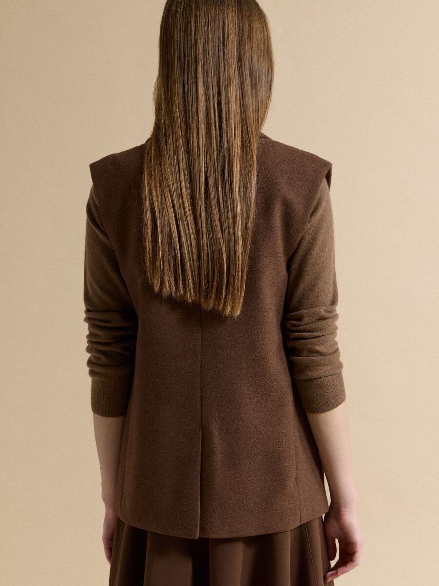 Brown viscose-blend waistcoat with classic lapels_3