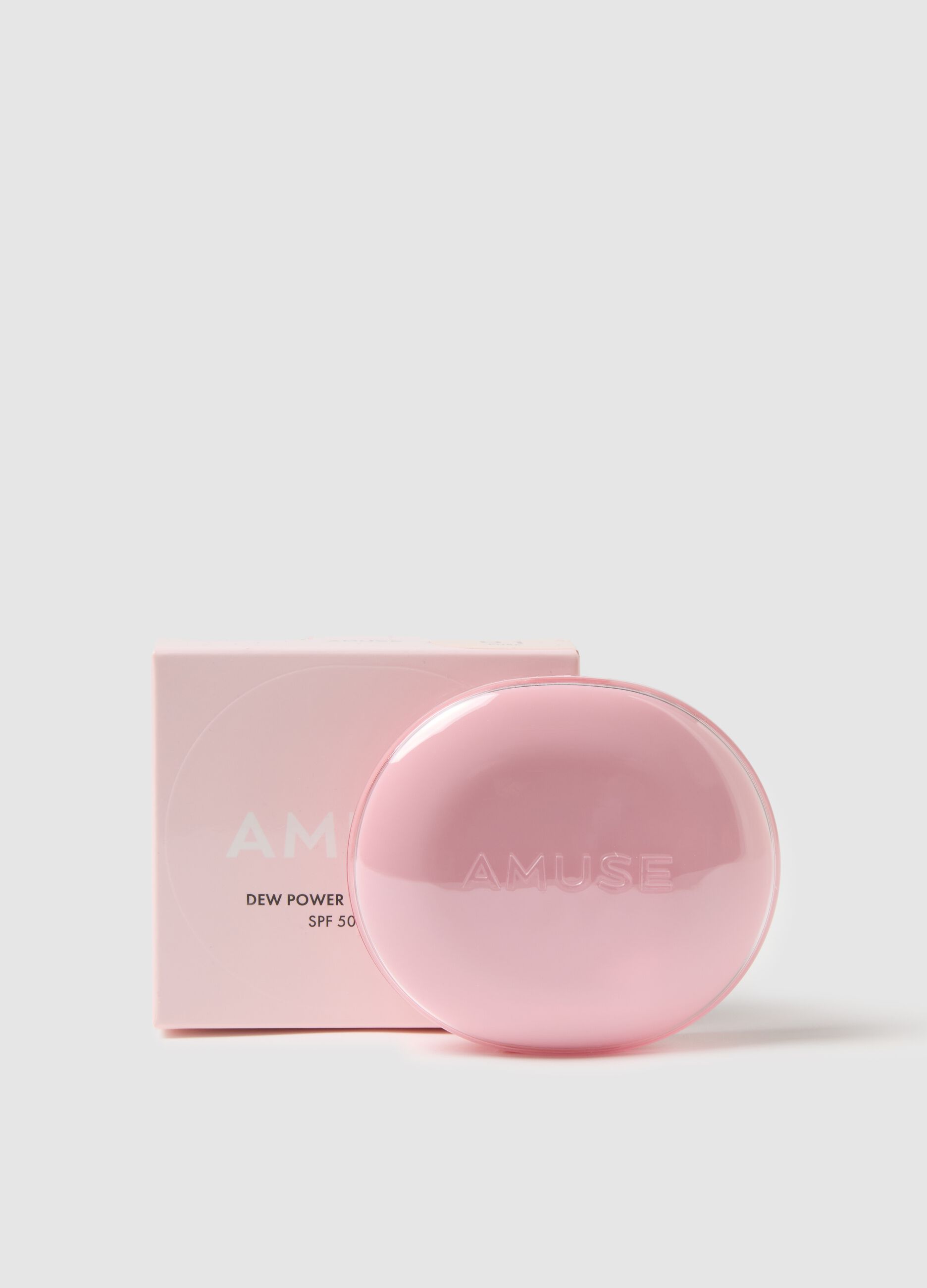 Dewy skin effect cushion foundation. Experience healthy, flawless and radiant skin for 24 hours!