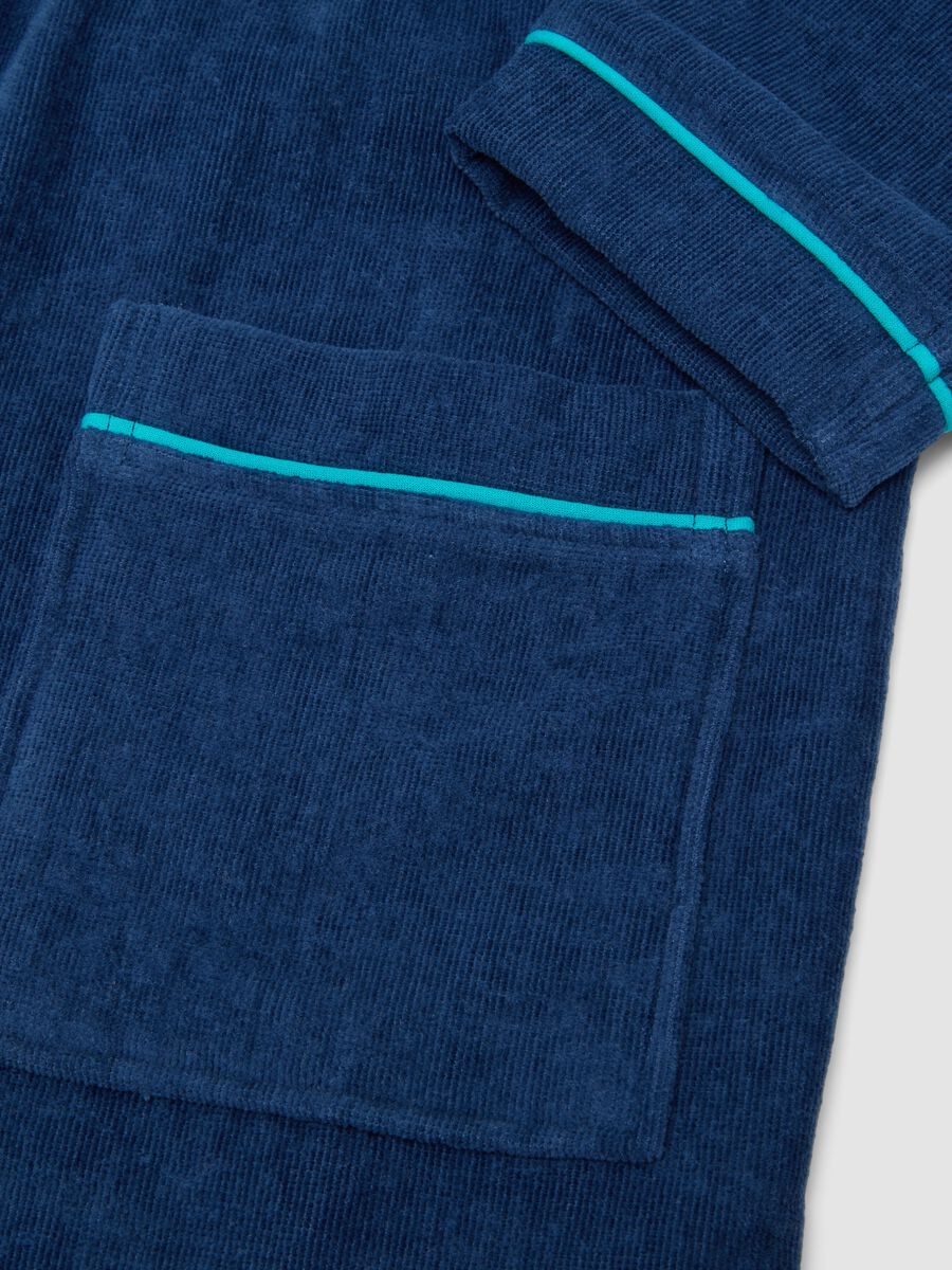 Blue organic cotton hooded bathrobe for boys_3