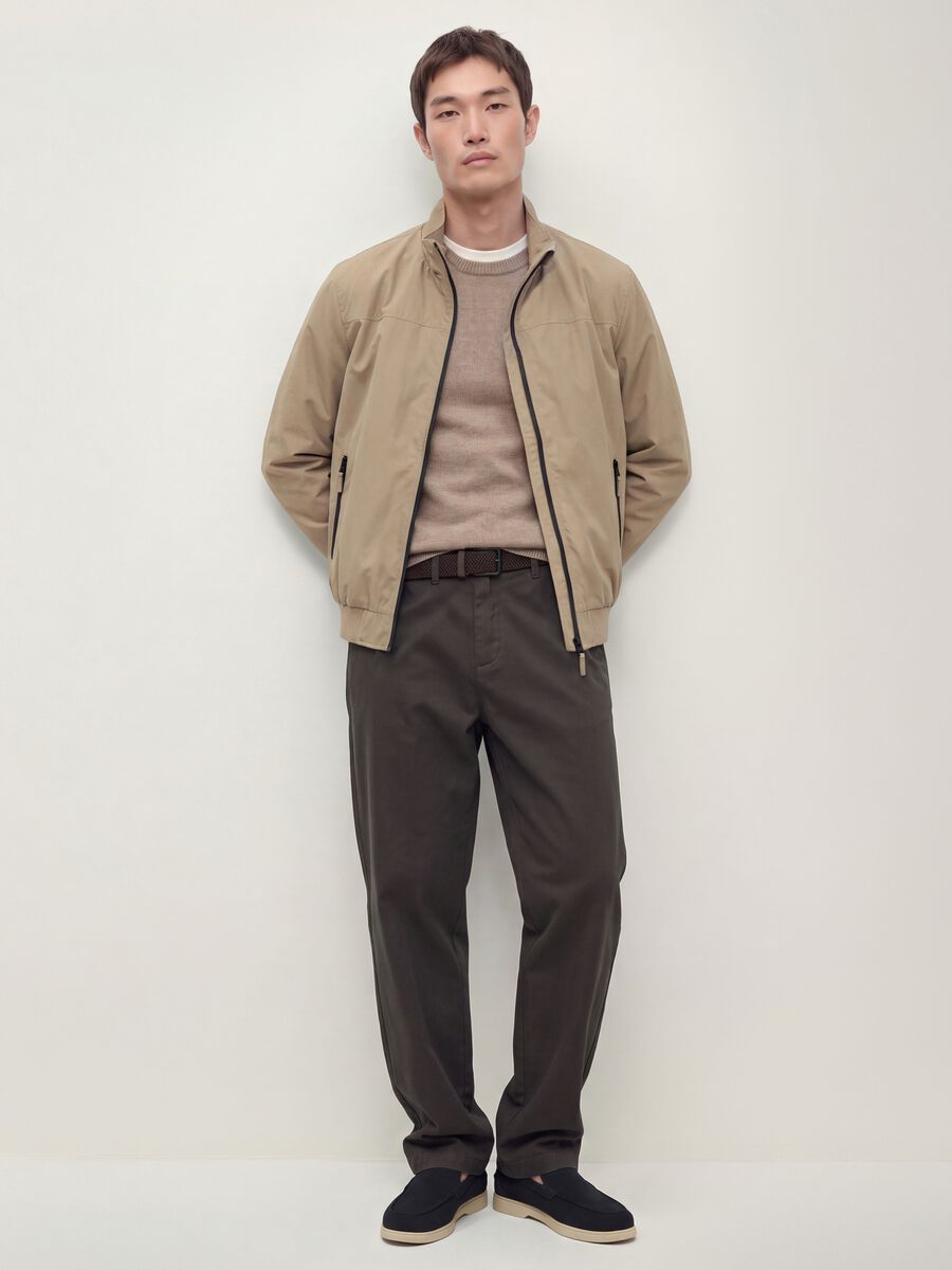 Pantaloni chino verdi in puro cotone regular fit_0