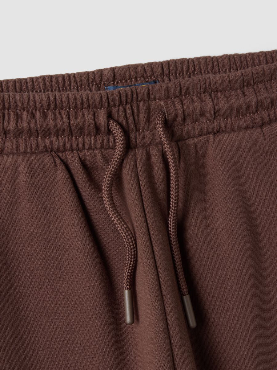 Brown regular-fit pure cotton jogger trousers_2