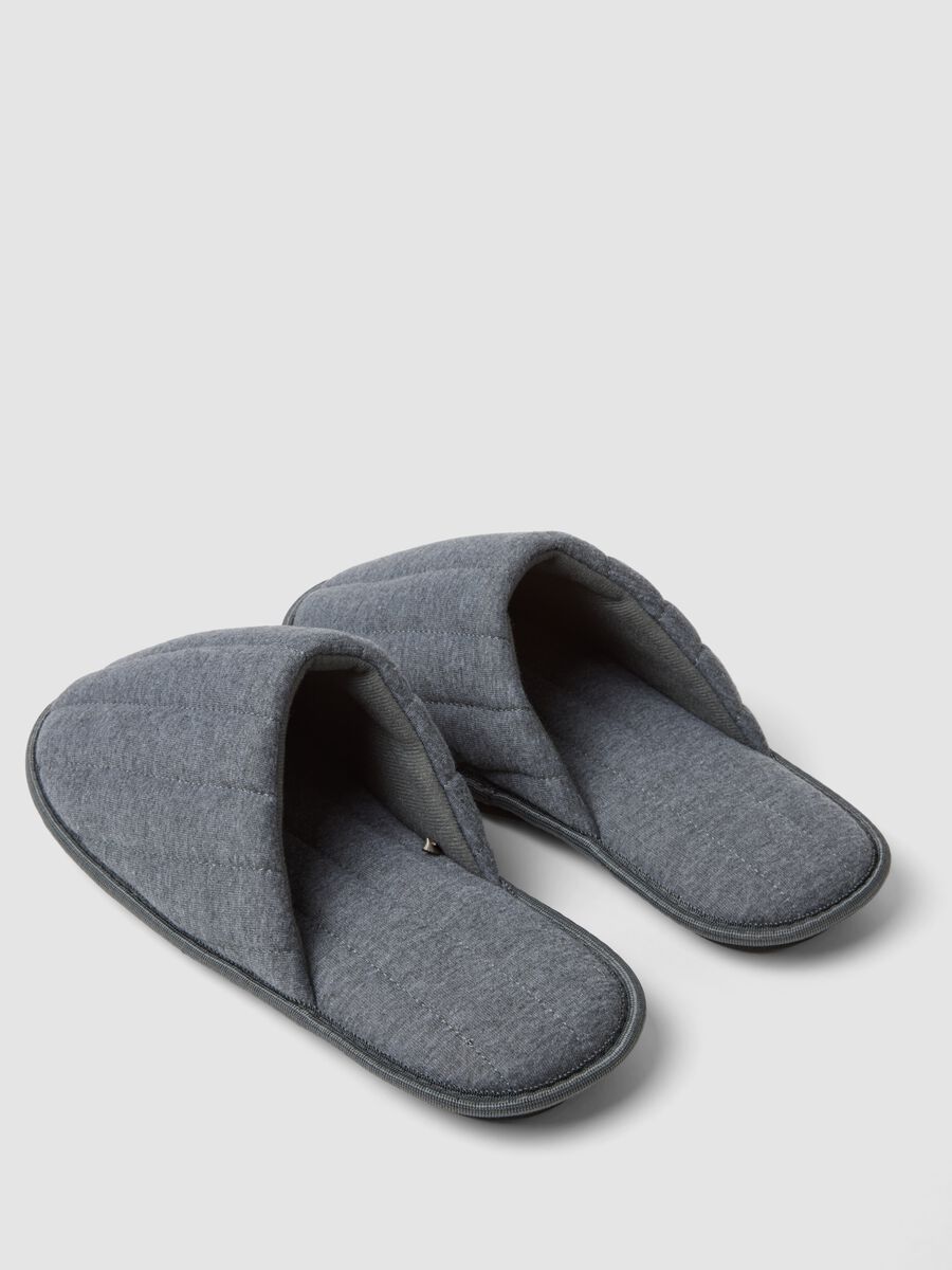 Grey padded home slippers_1