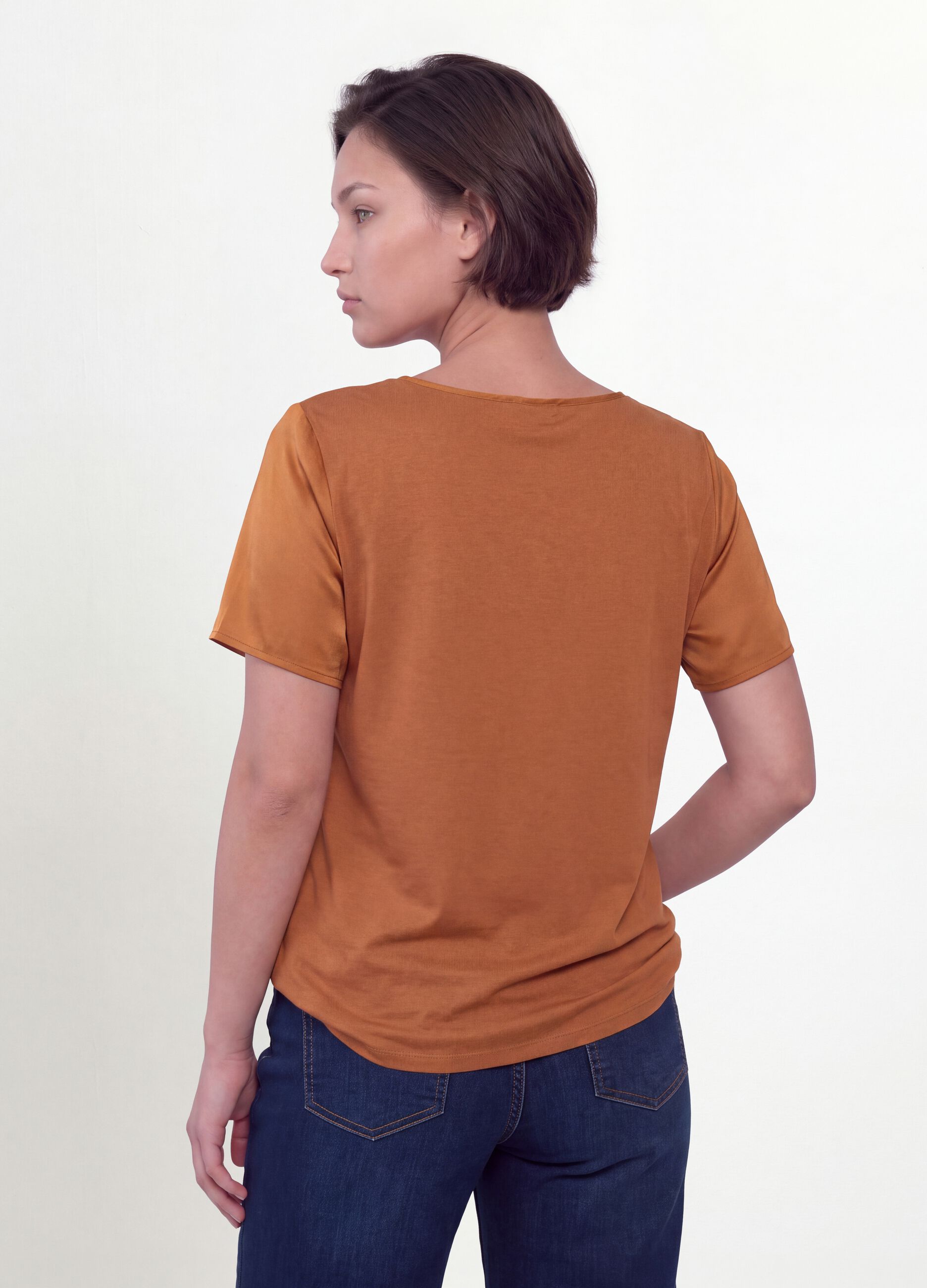 Brown satin V-neck blouse in stretch fabric, regular fit