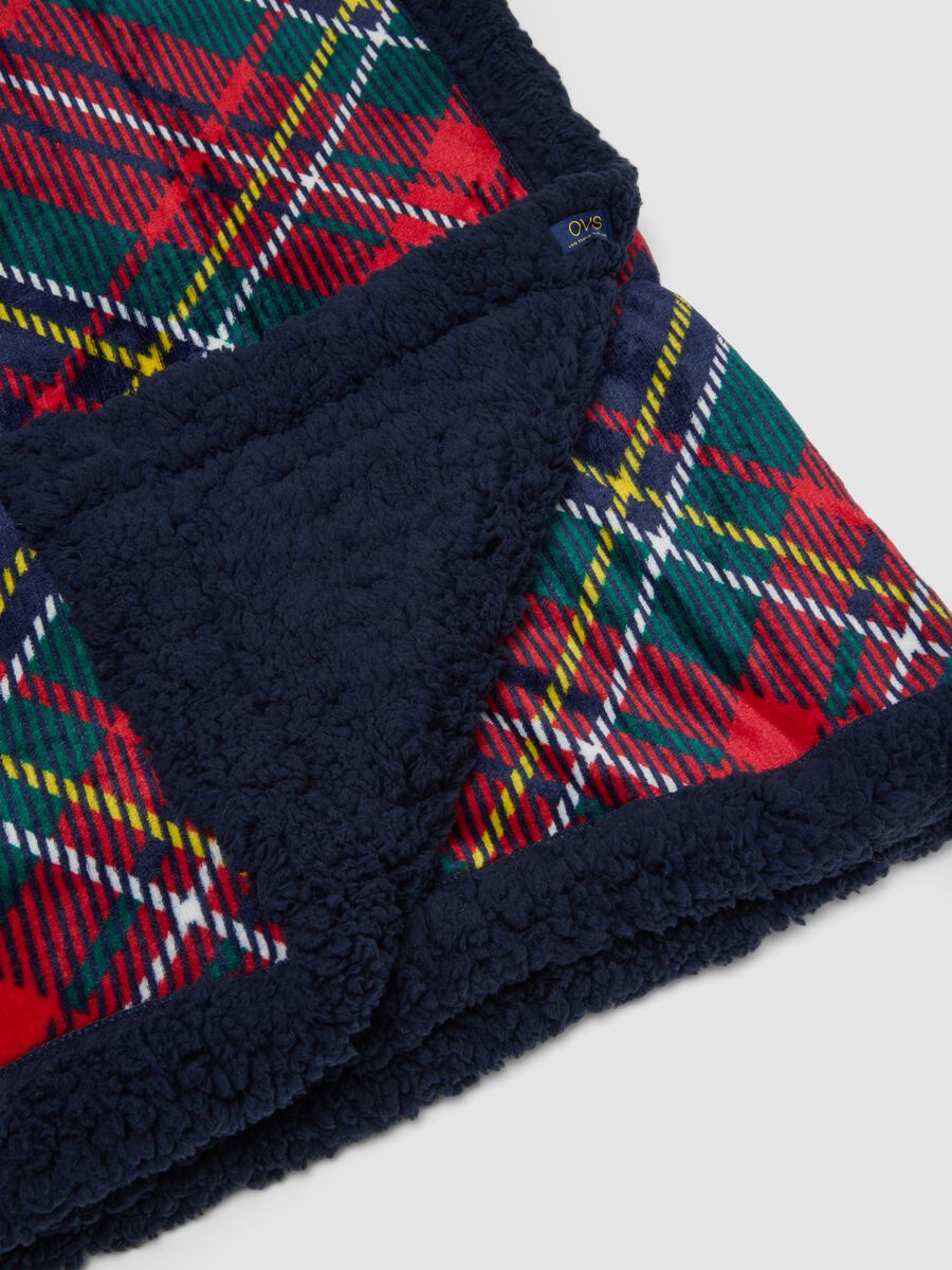 Navy blue tartan throw with contrasting lining_1