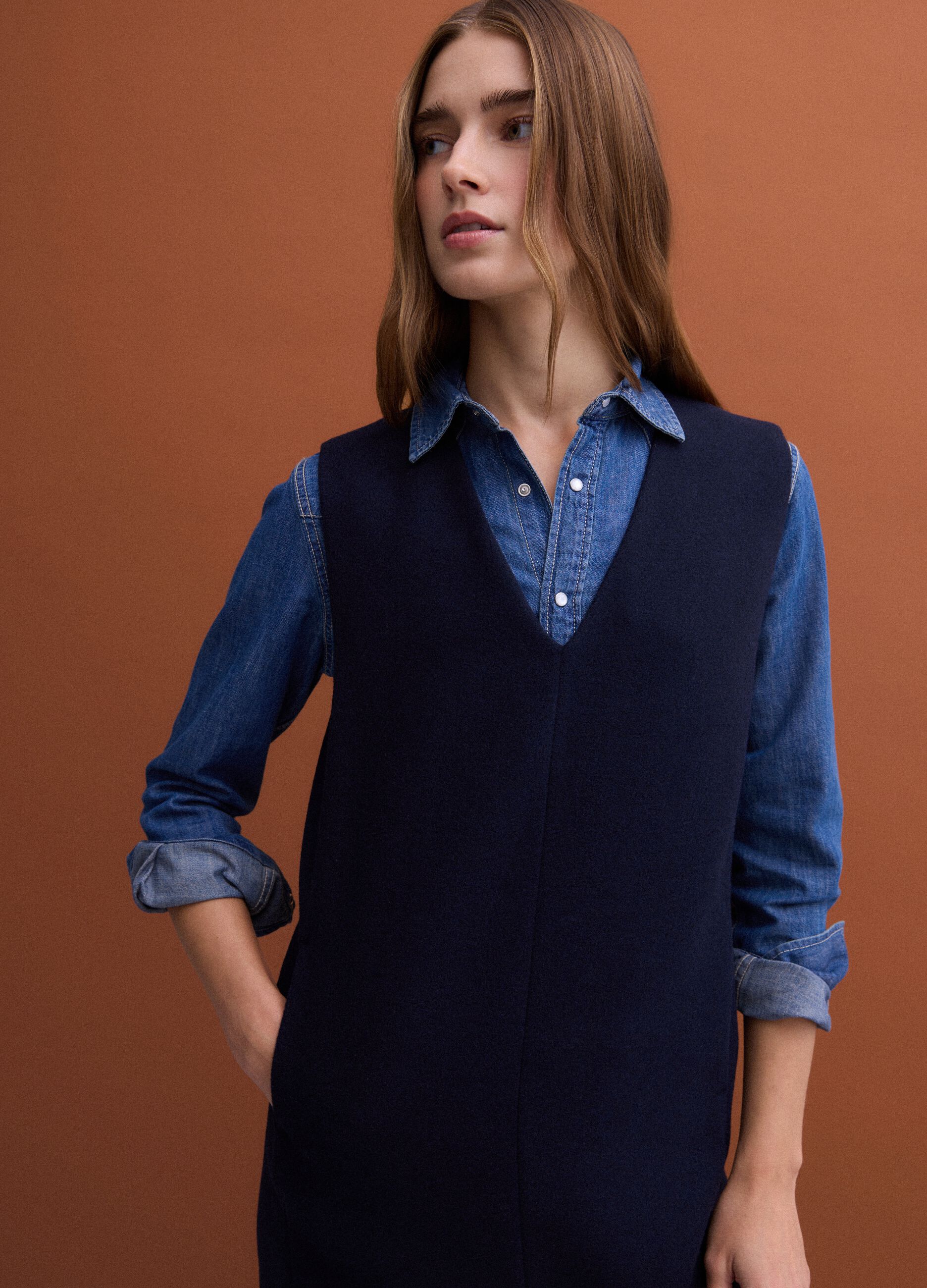 Blue sleeveless wool-blend dress, regular fit