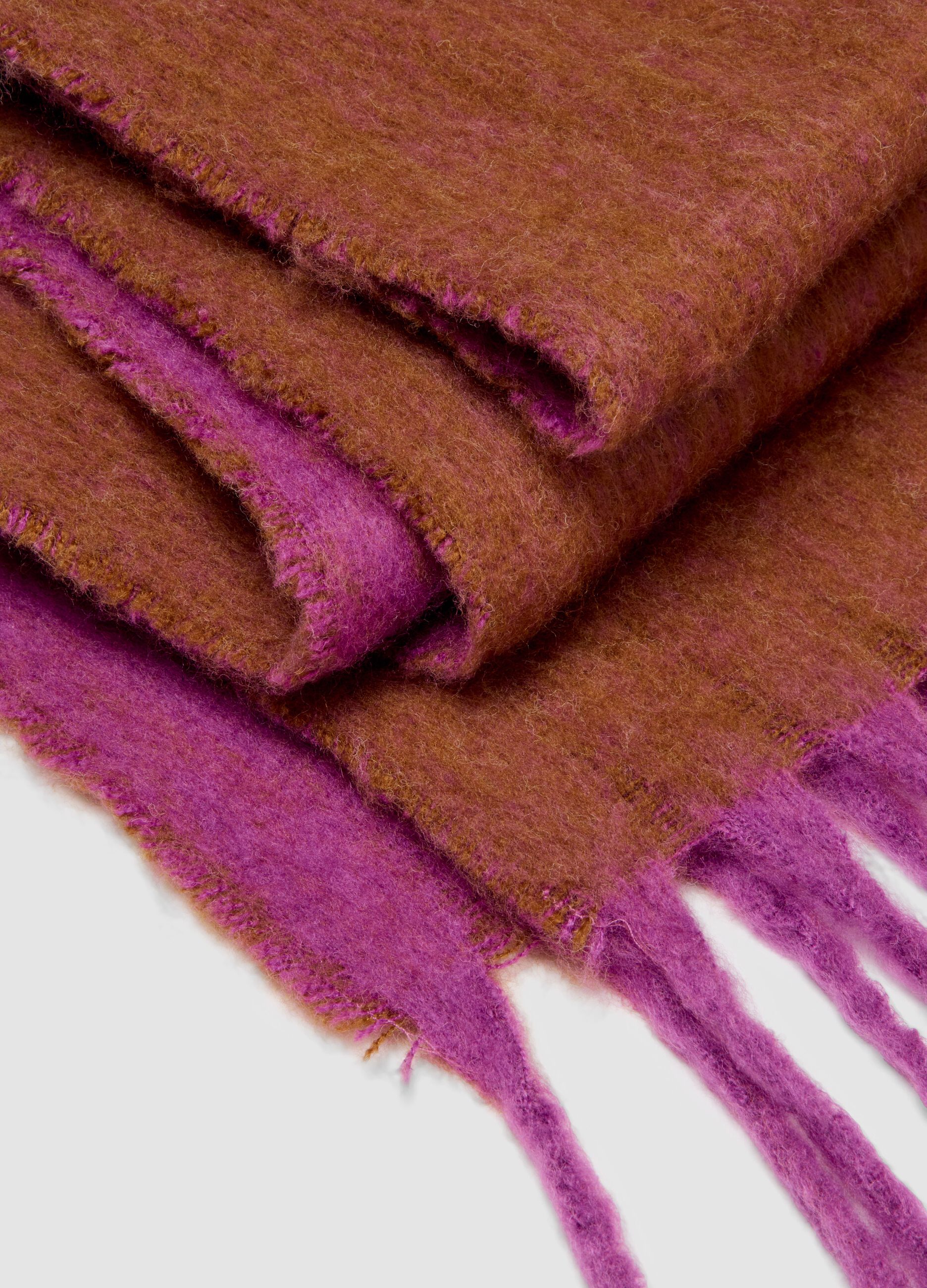 Purple wool-blend scarf with fringes