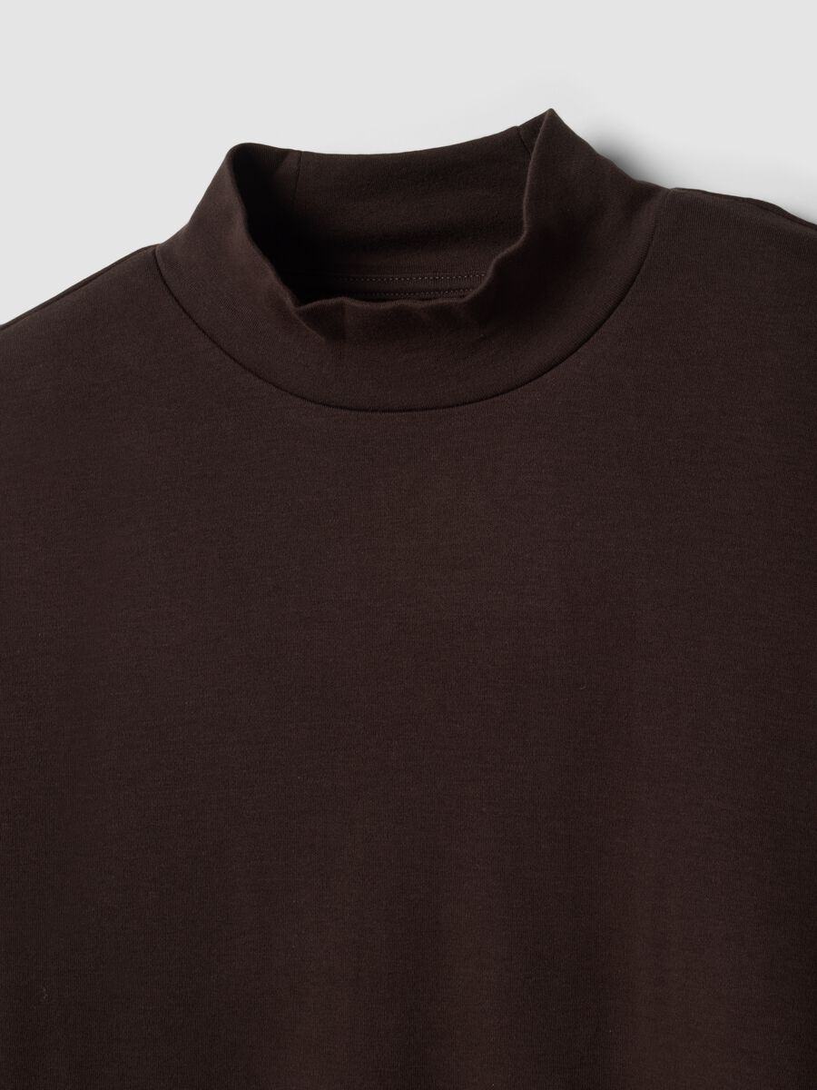 Brown pure-cotton T-shirt with structured high neck_1