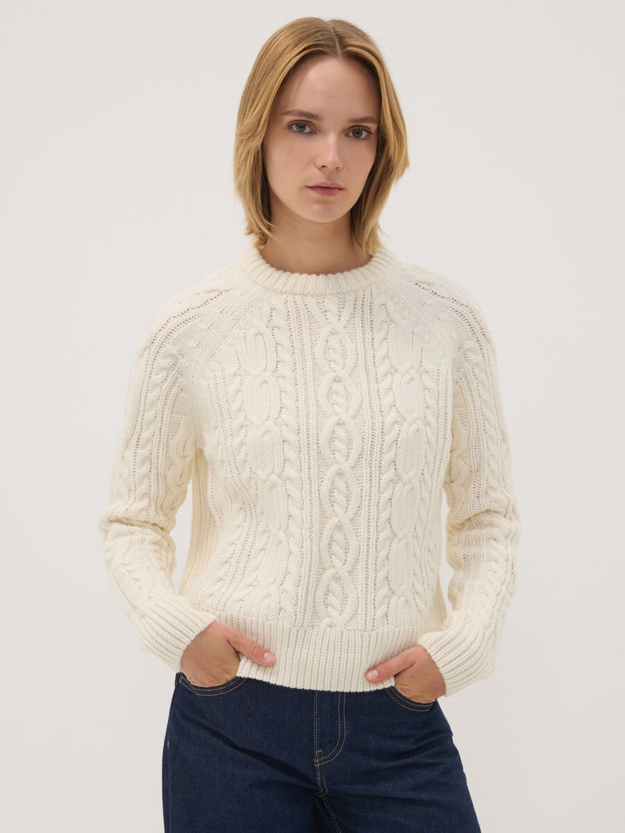 White wool-blend cable-knit crew-neck jumper_0