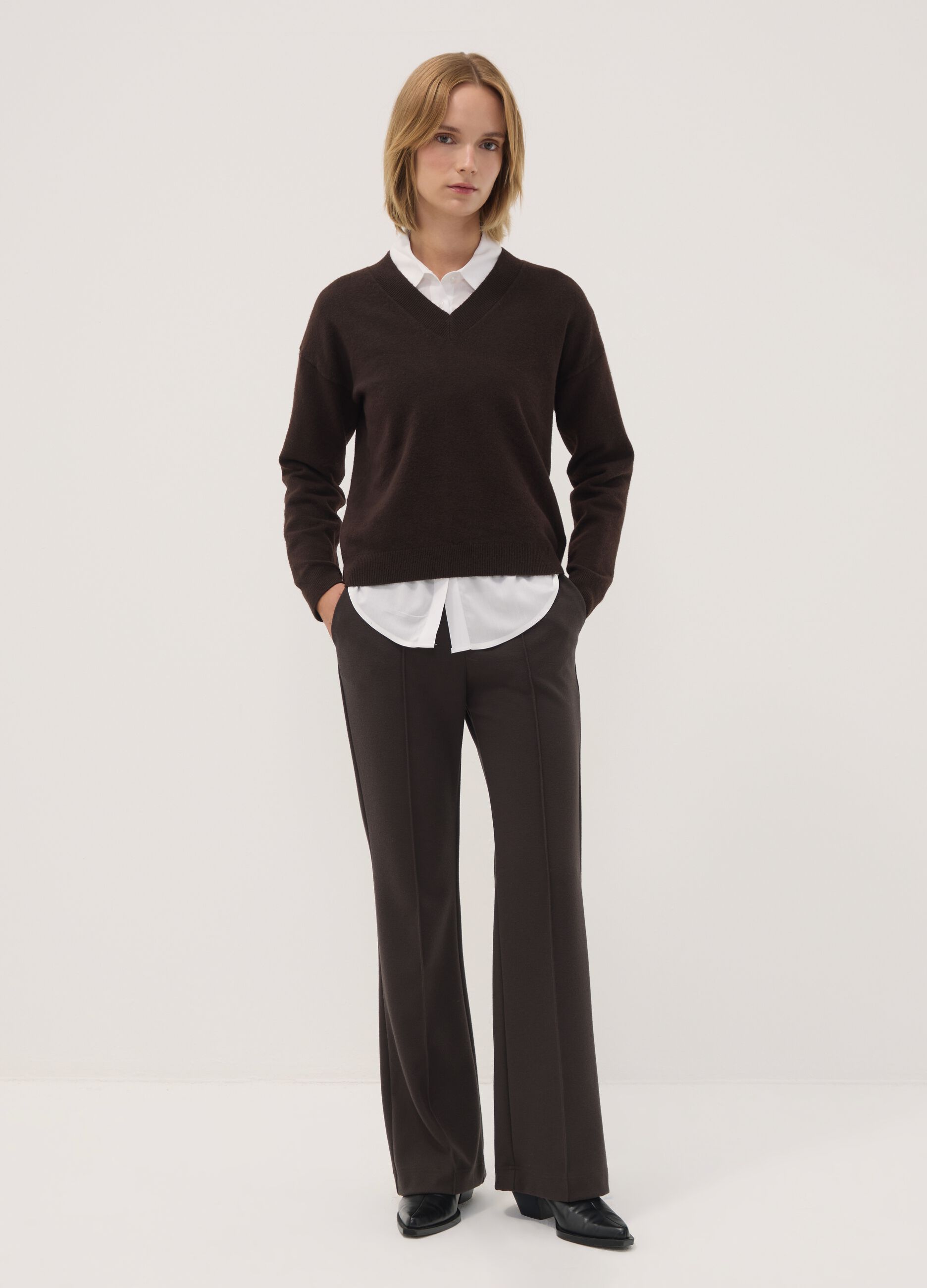 Pantaloni marroni in viscosa elasticizzata straight fit