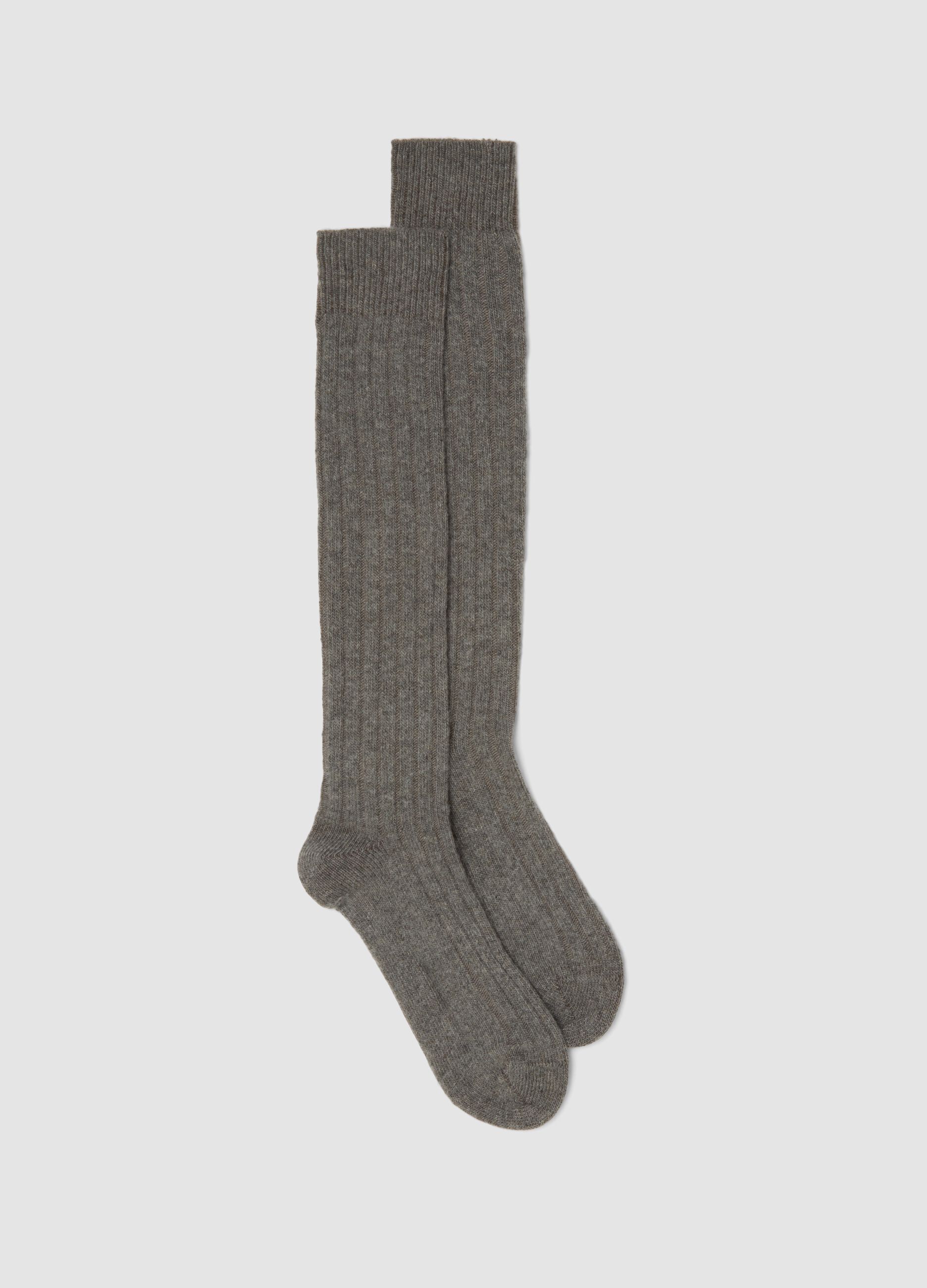 Long grey socks in wool, viscose and stretch cashmere