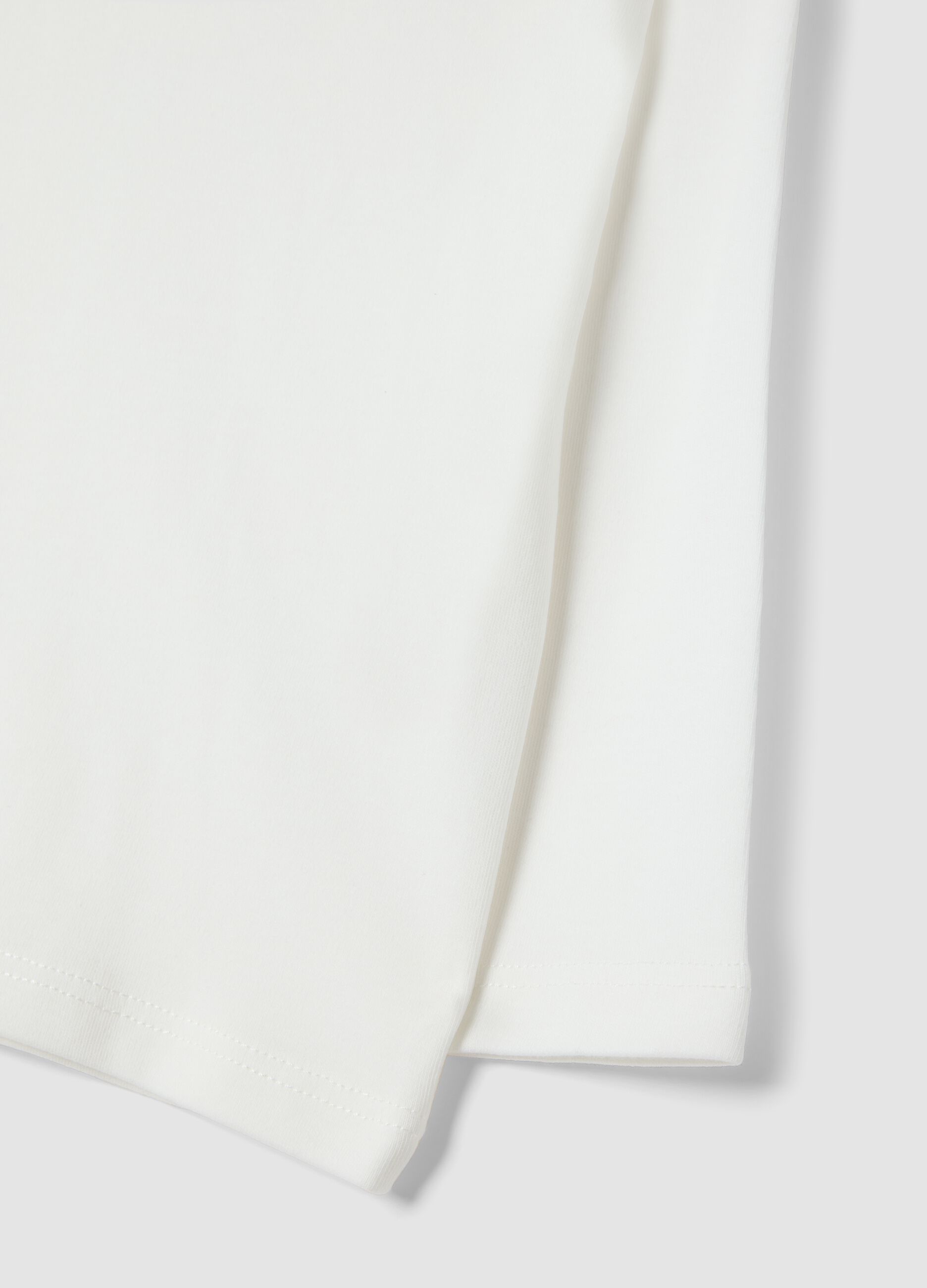 White crew-neck T-shirt in pure organic cotton