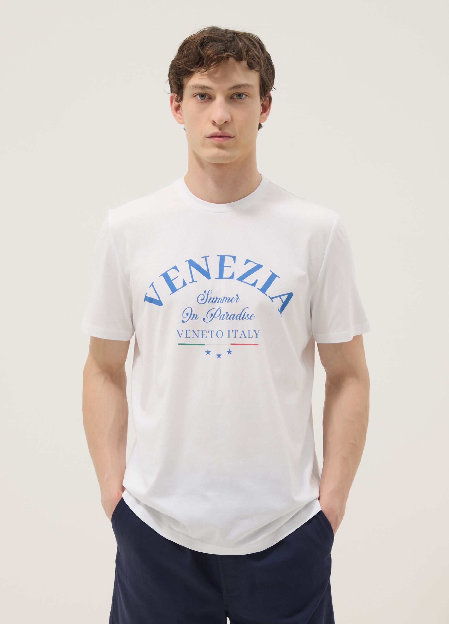 White pure cotton T-shirt with front print, regular fit