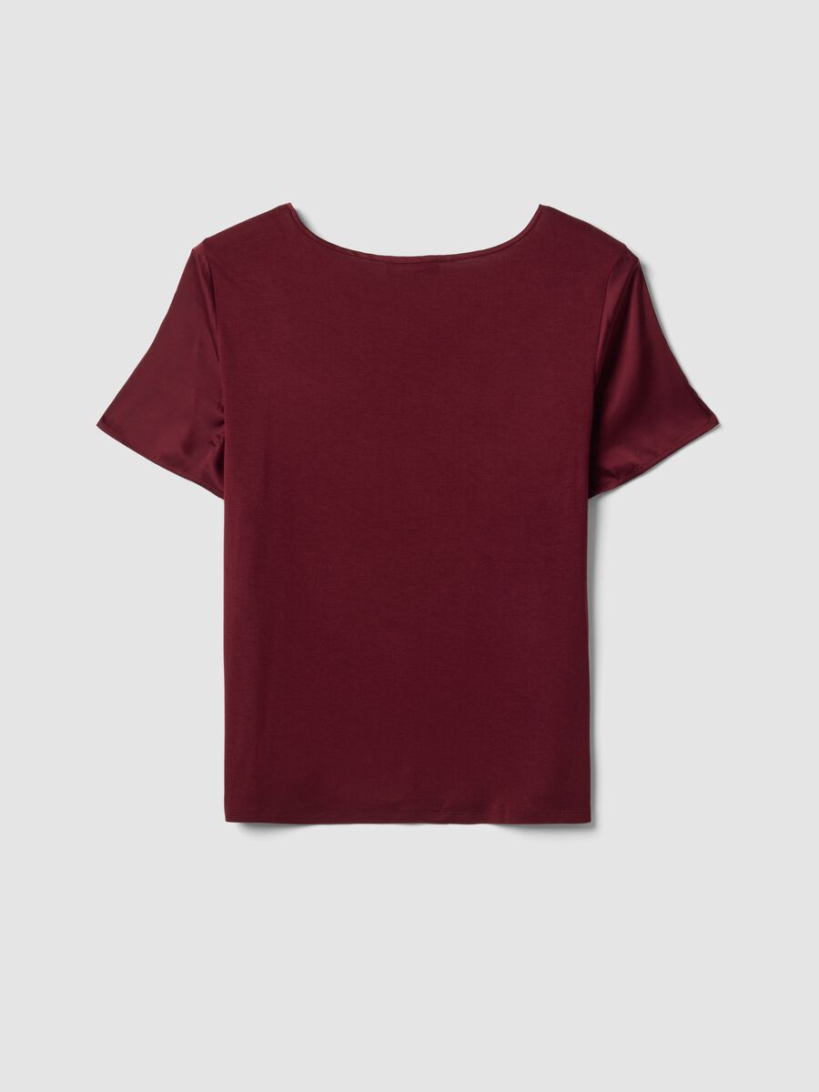 Red satin V-neck stretch blouse, regular fit_1