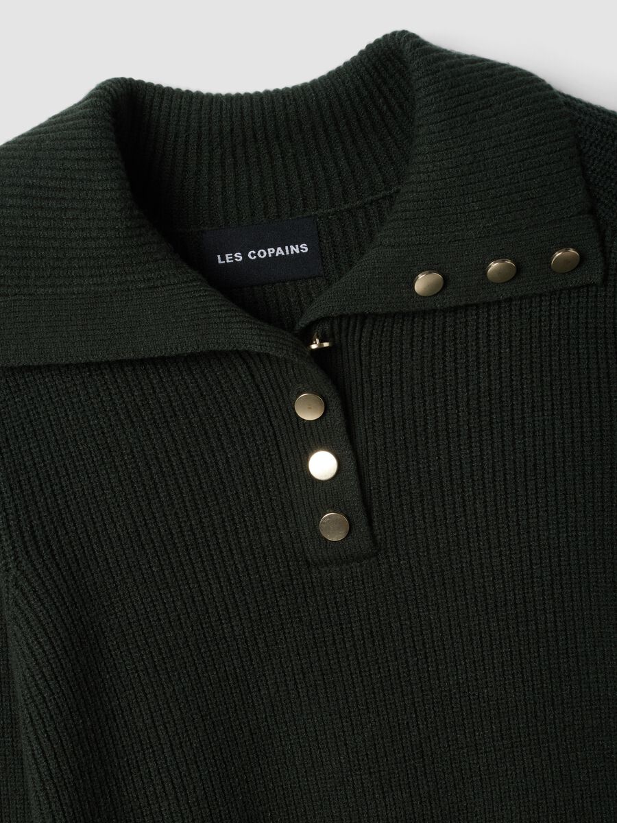 Green ribbed viscose-blend top with collar_5
